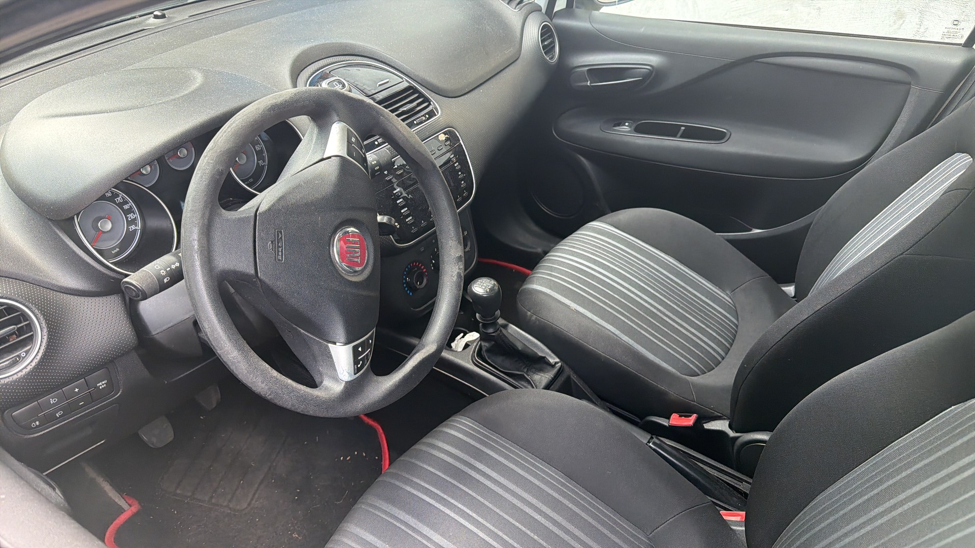 FIAT Punto Evo 1.4 MyLife-image-11
