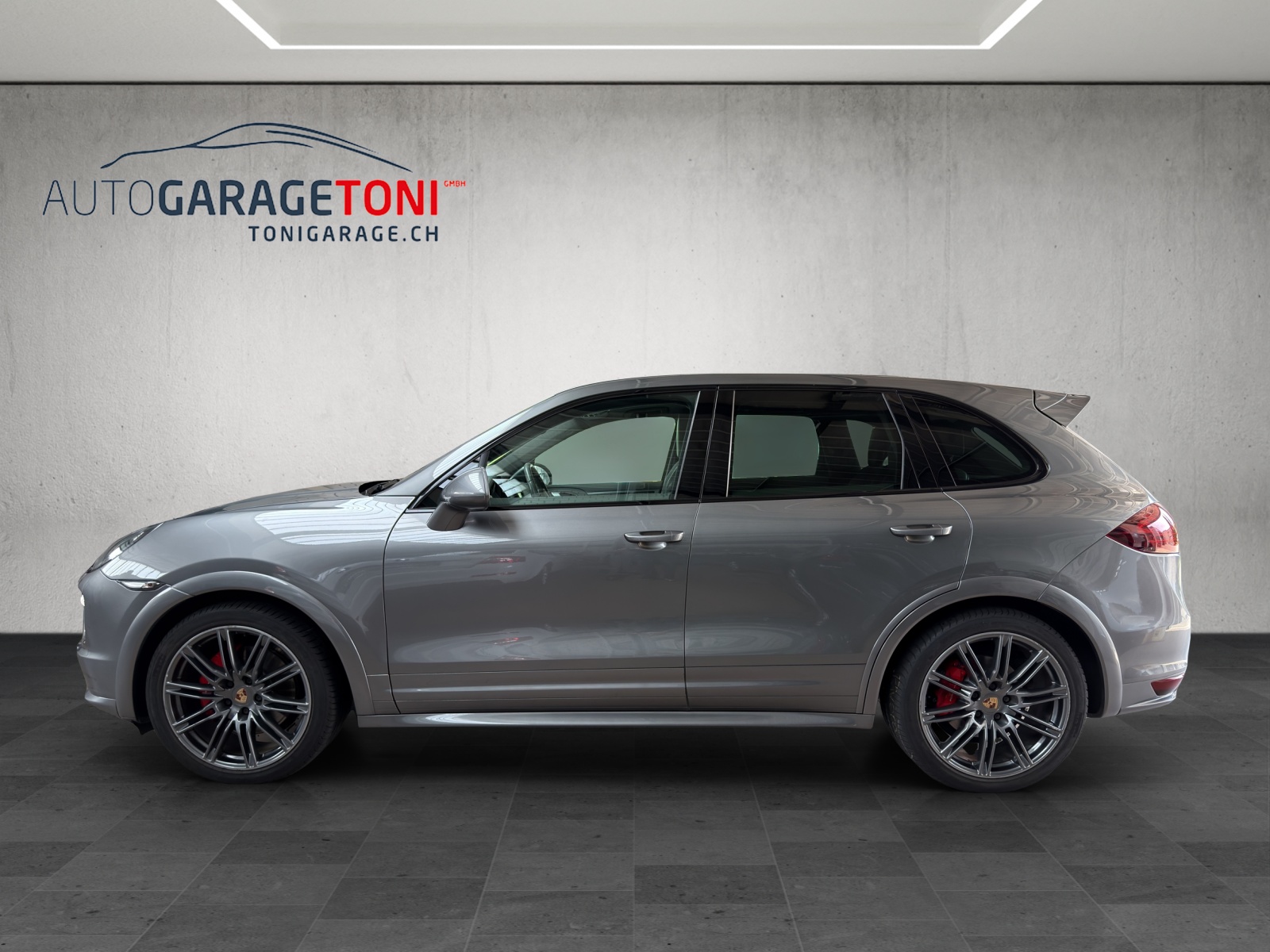 PORSCHE Cayenne GTS-image-3
