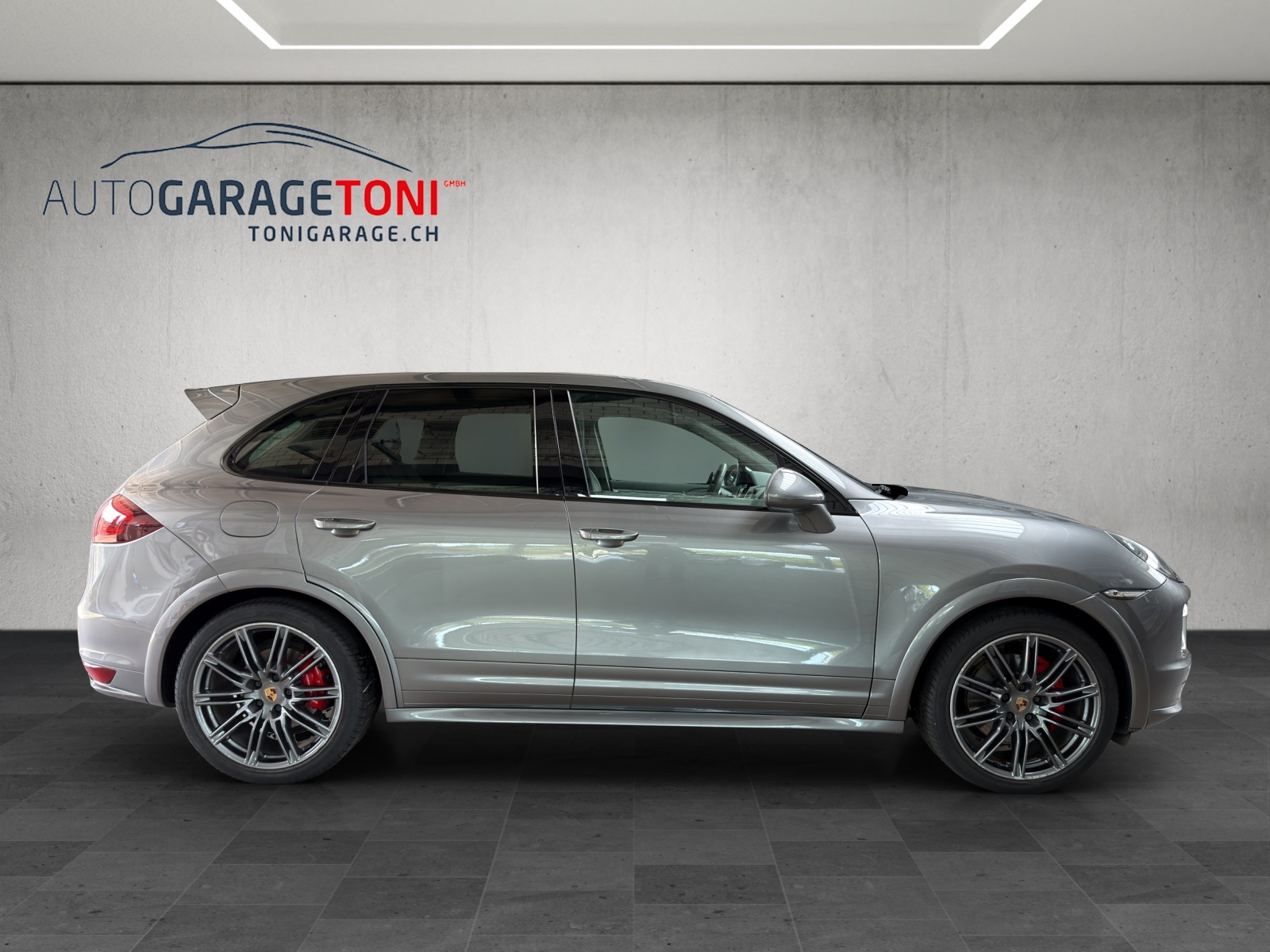PORSCHE Cayenne GTS-image-4