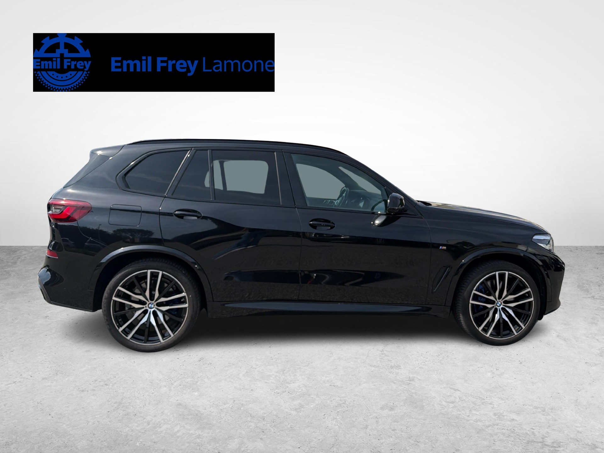 BMW X5 M50i xDrive-image-6