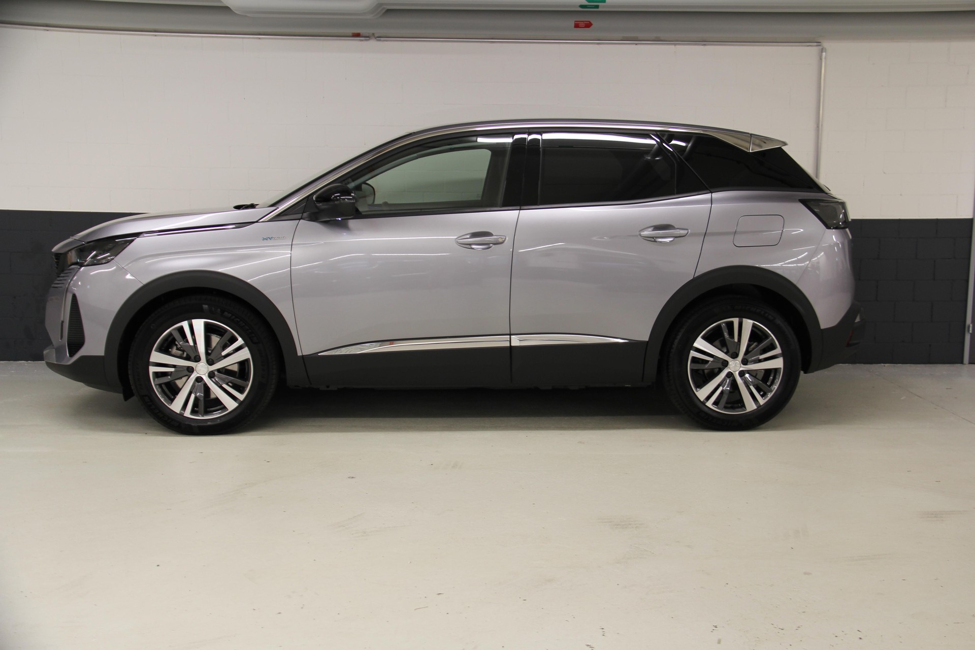 PEUGEOT 3008 1.6 Plug-in Hybrid Allure Pack-image-20