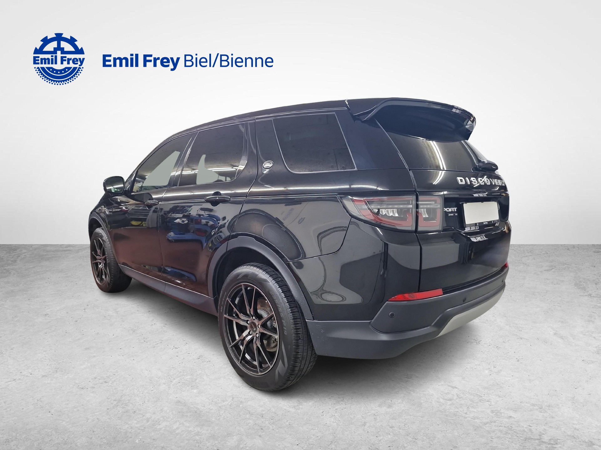 LAND ROVER Discovery Sport 2.0 TD4 180 SE-image-2