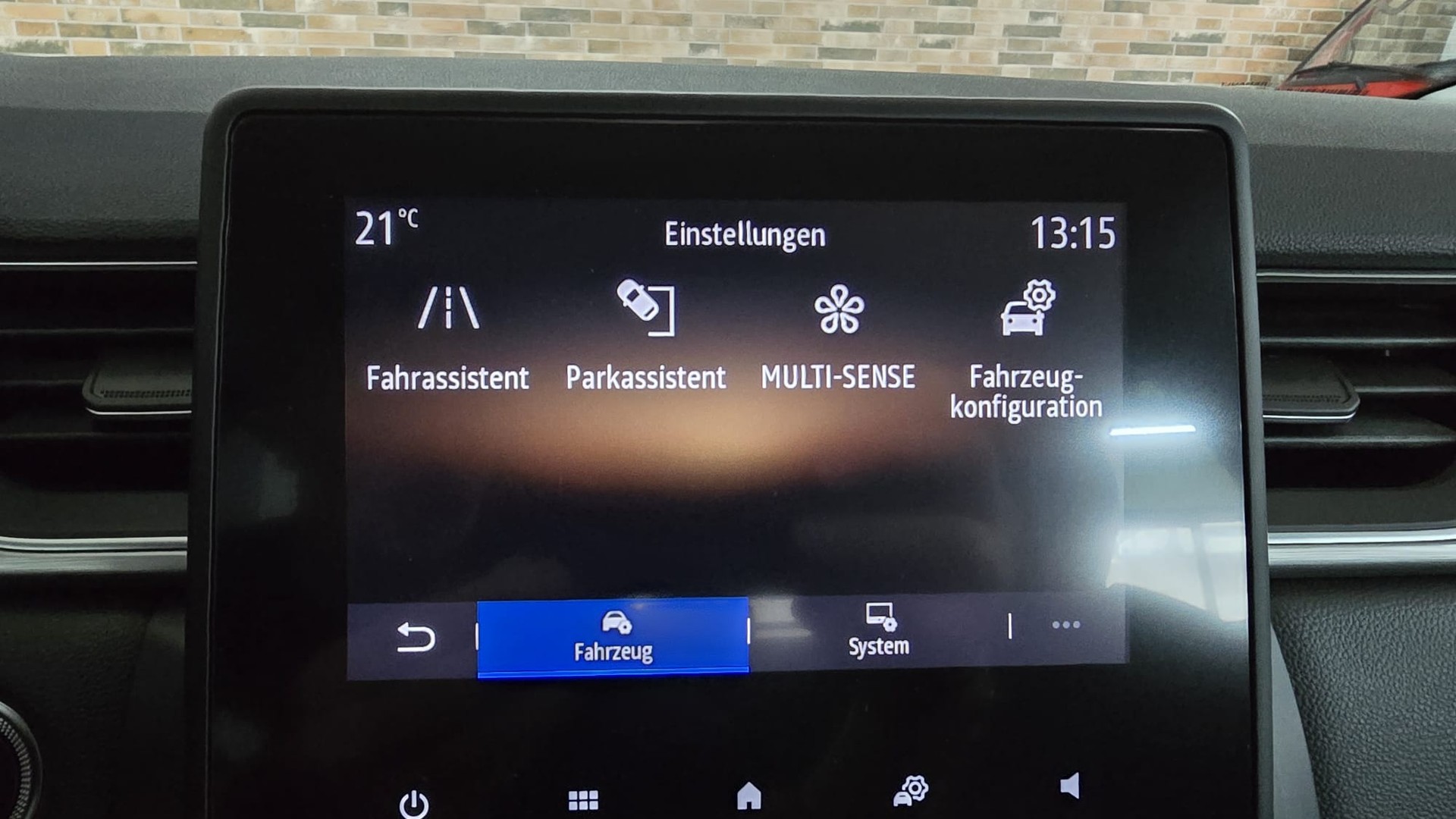 RENAULT Captur 1.5 dCi Intens EDC-image-21