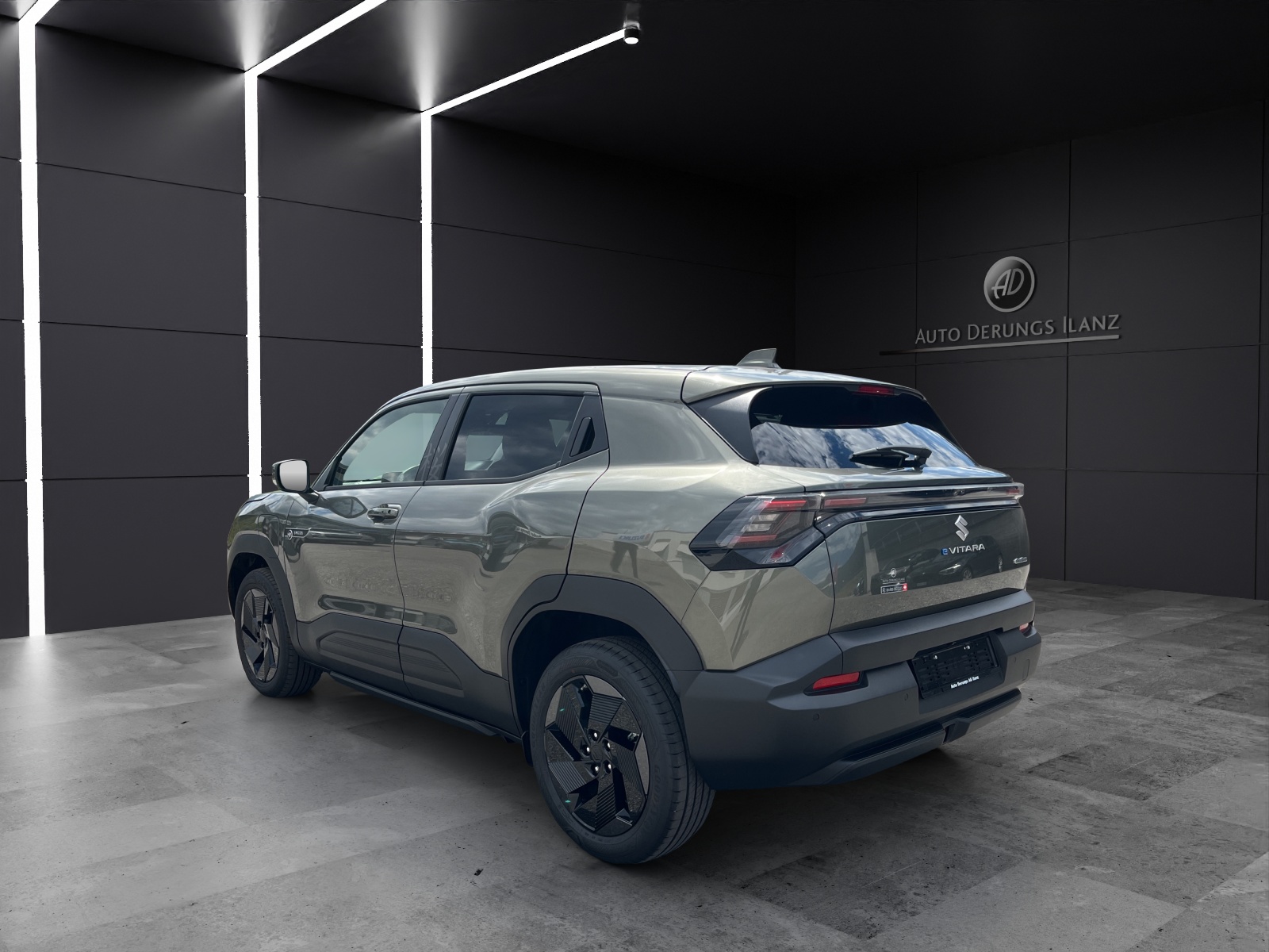 SUZUKI e Vitara Sakura 4x4-image-2