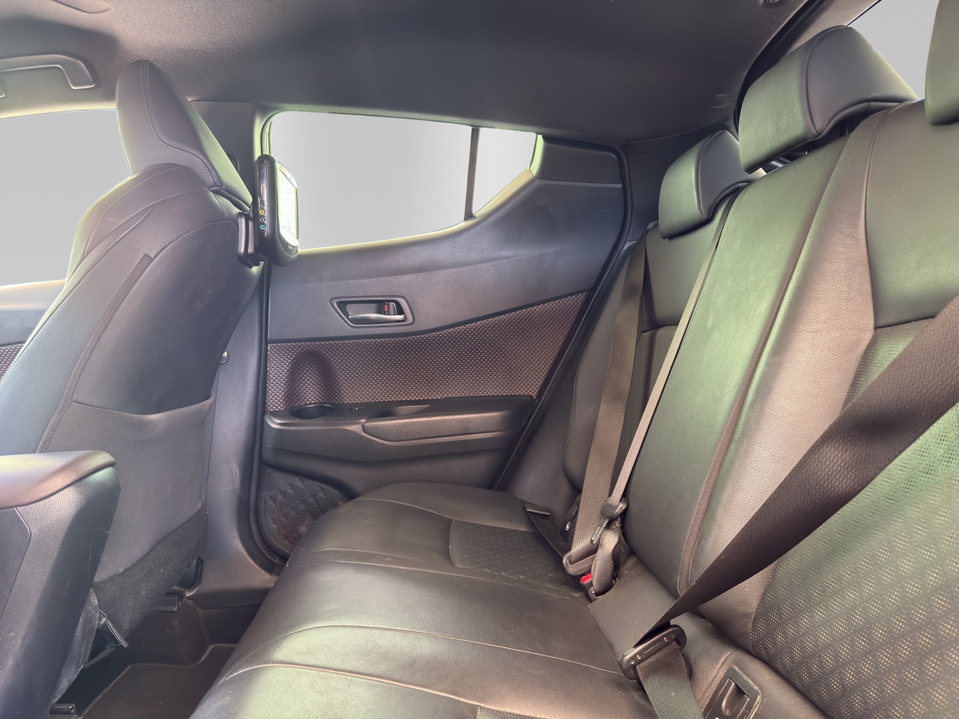 TOYOTA C-HR 1.2 Turbo Premium 4WD Multidrive S-image-13