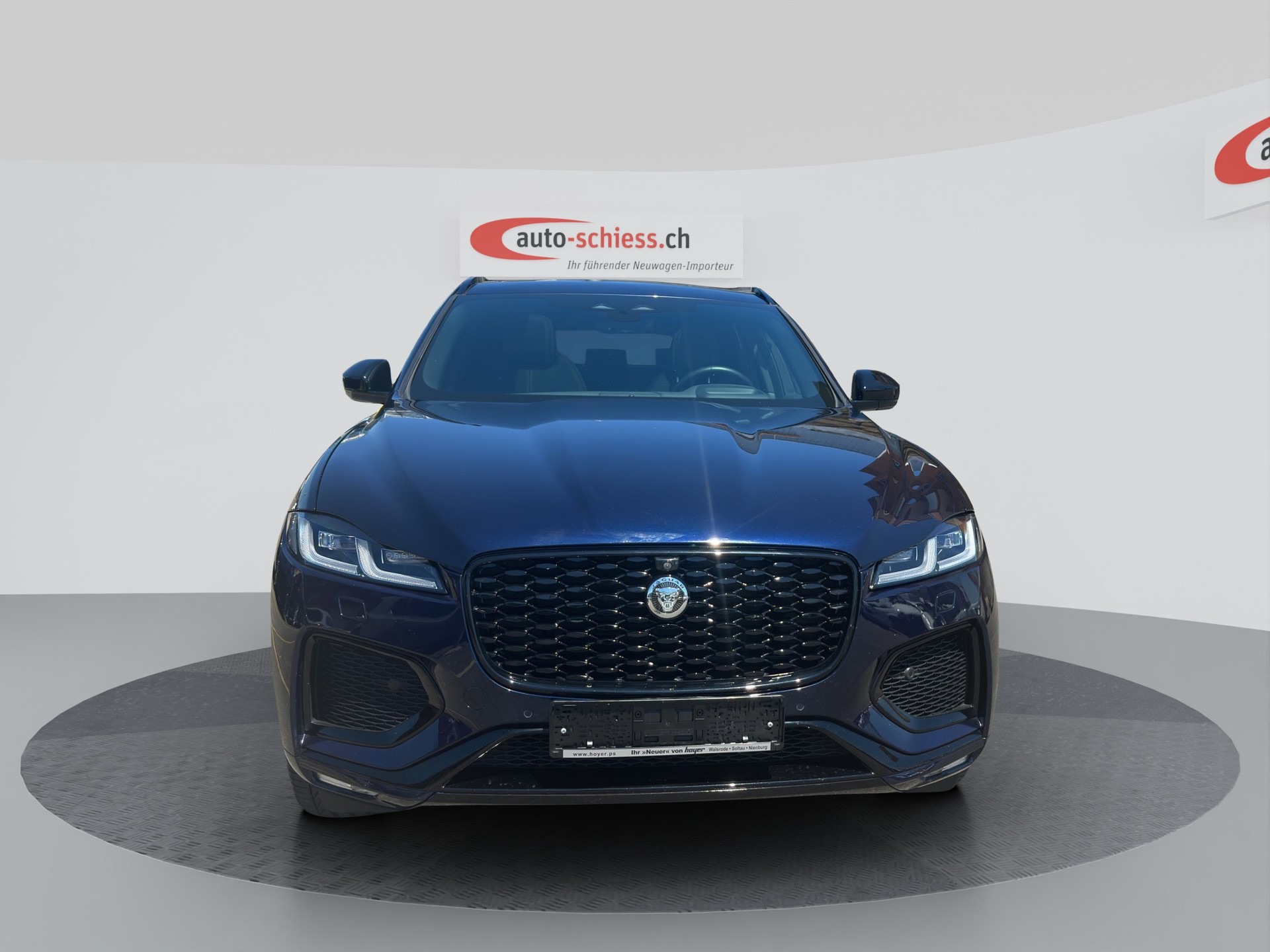 JAGUAR F-Pace 3.0 D300 R-Dynamic MHEV SE AWD-image-1