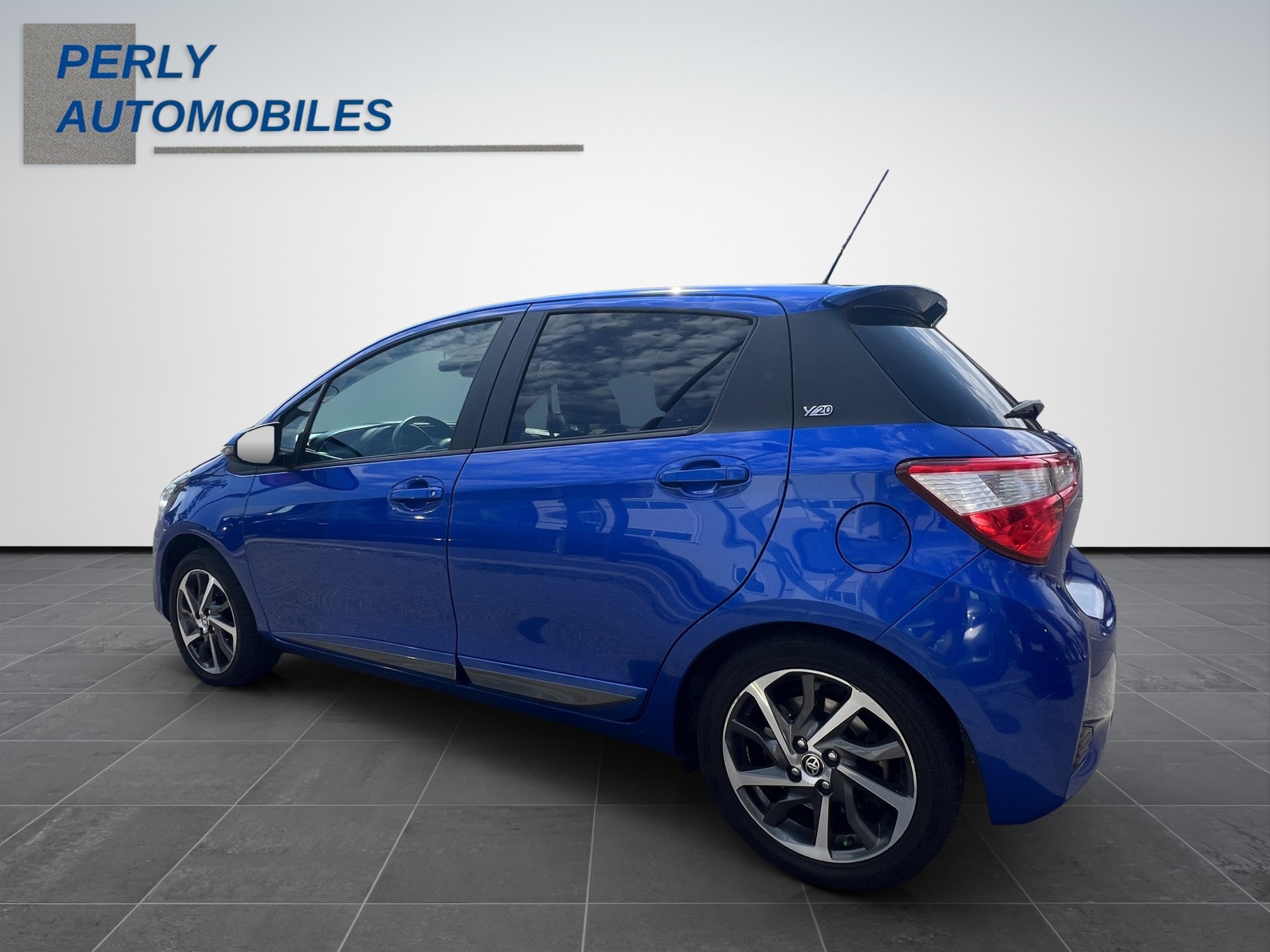 TOYOTA Yaris 1.5 Y20-image-3