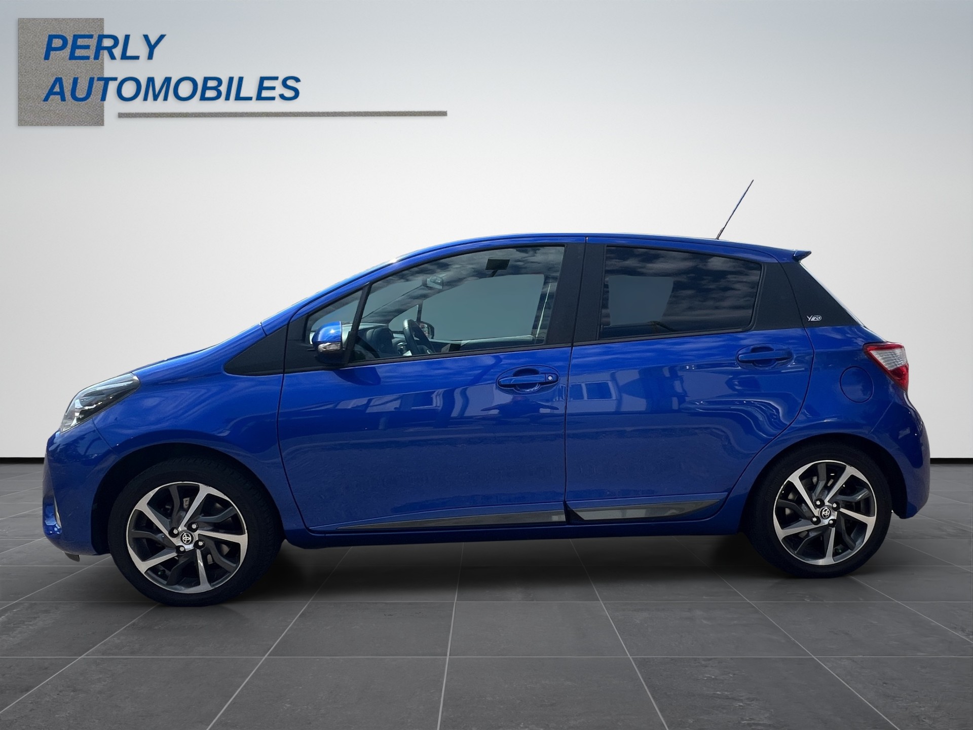 TOYOTA Yaris 1.5 Y20-image-2