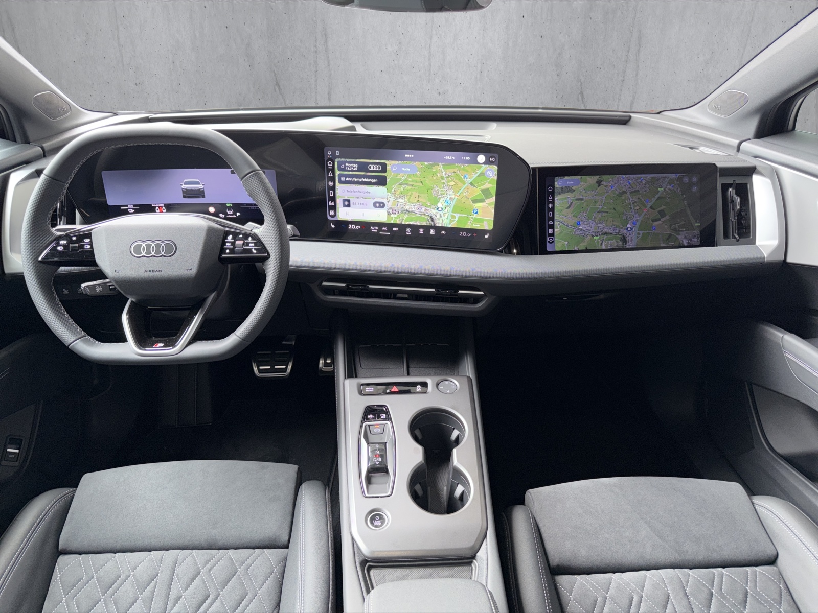 AUDI Q4 e-tron SUV quattro performance-image-9