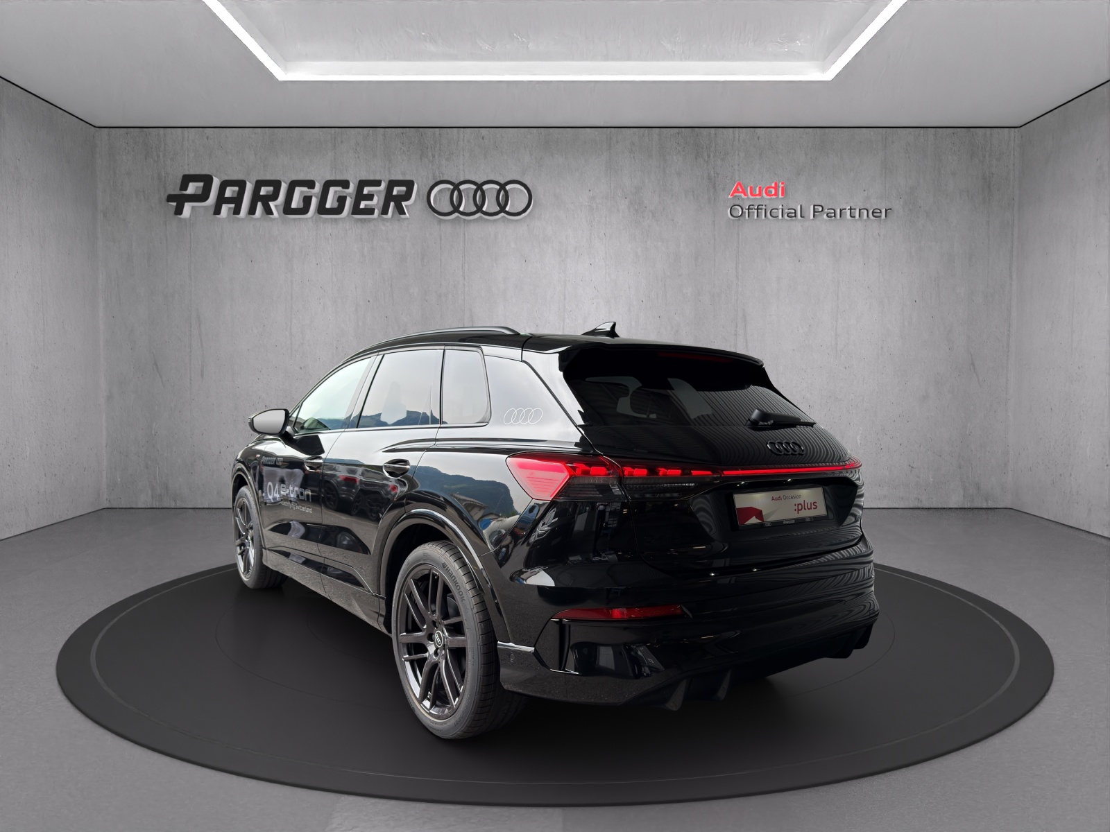 AUDI Q4 e-tron SUV quattro performance-image-4