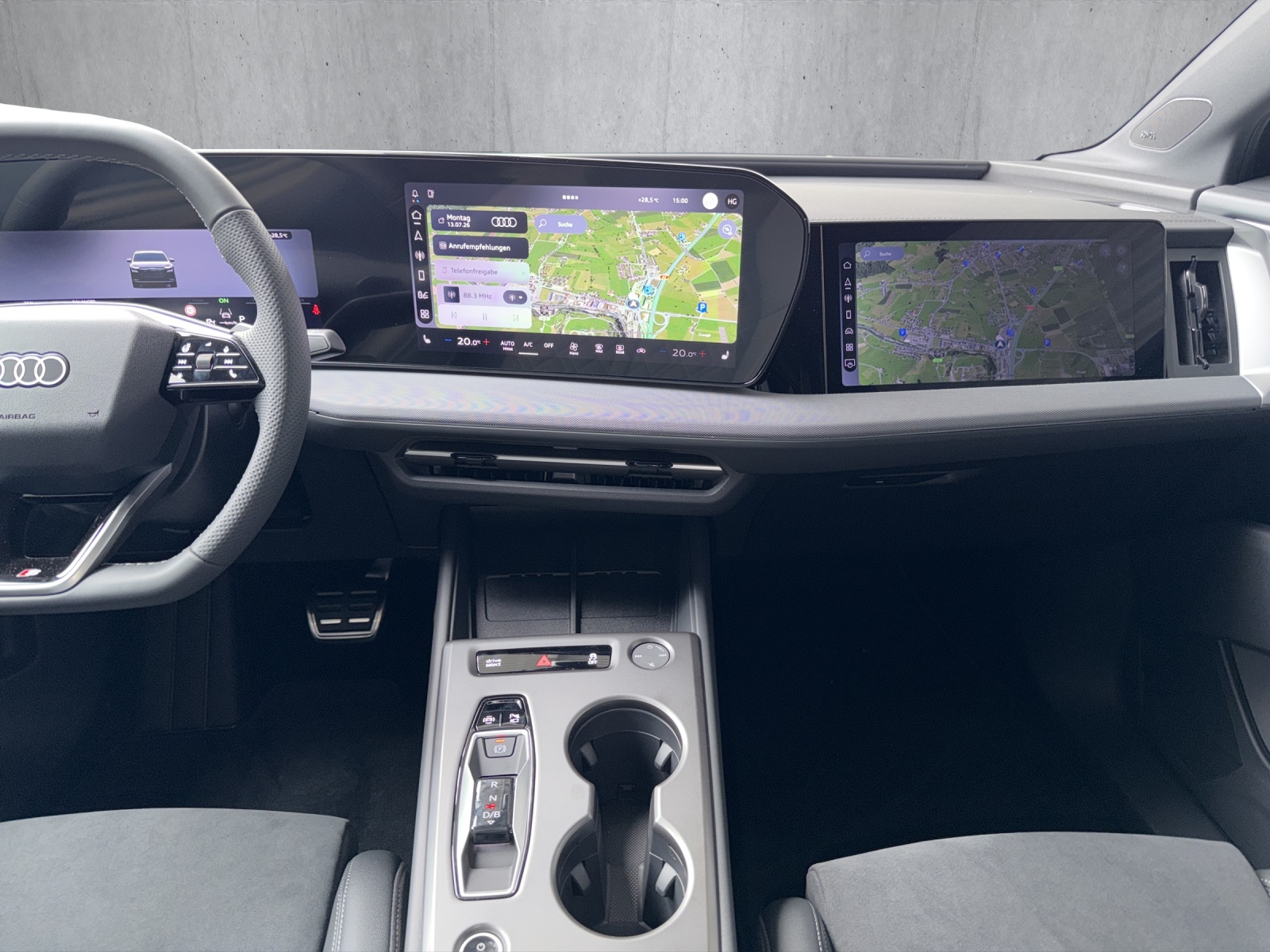 AUDI Q4 e-tron SUV quattro performance-image-11