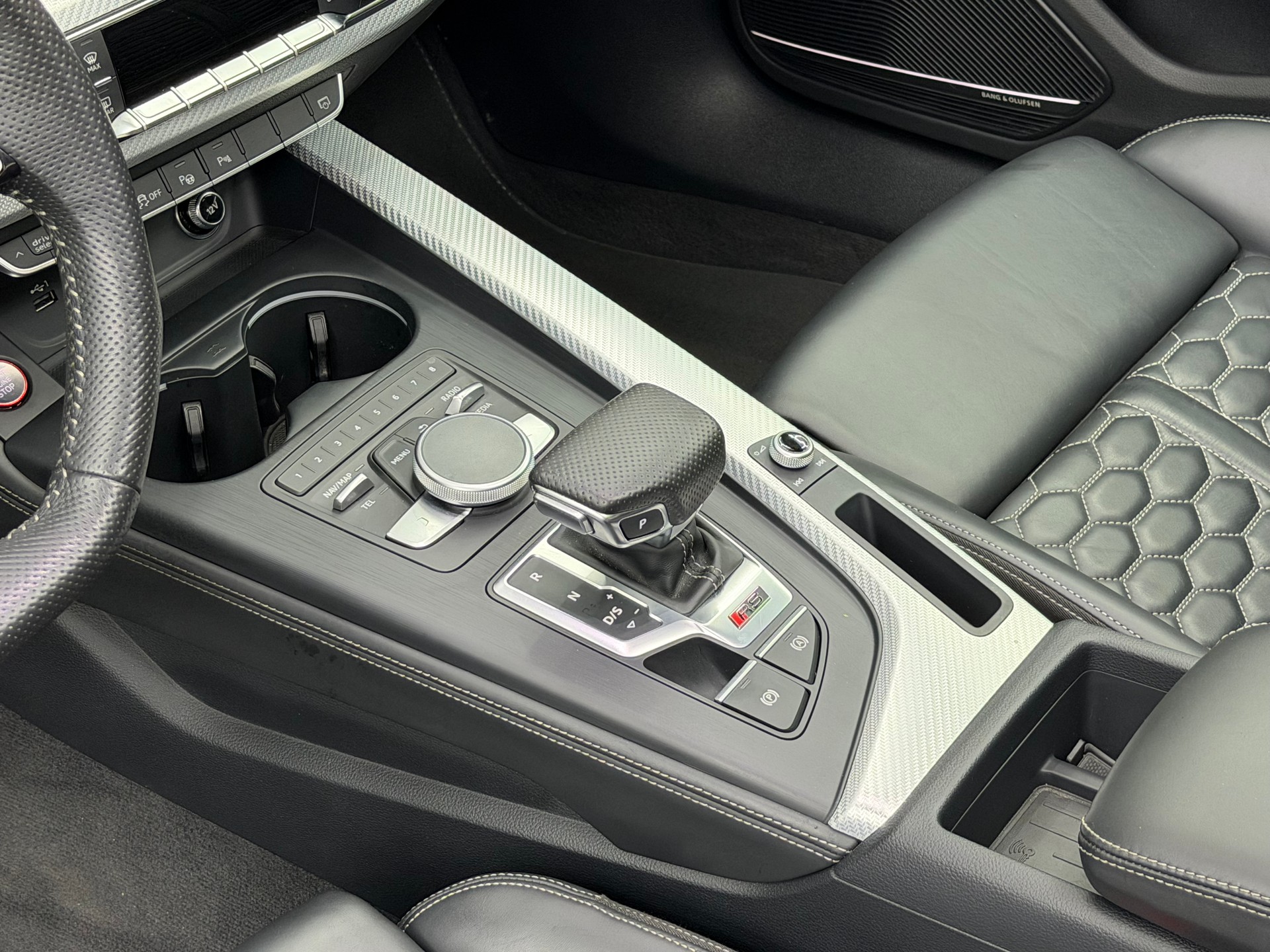 AUDI RS4 Avant 2.9 TFSI quattro tiptronic *20’ Silver wheels / Full options / no FAP/OPF / CH auto*-image-11