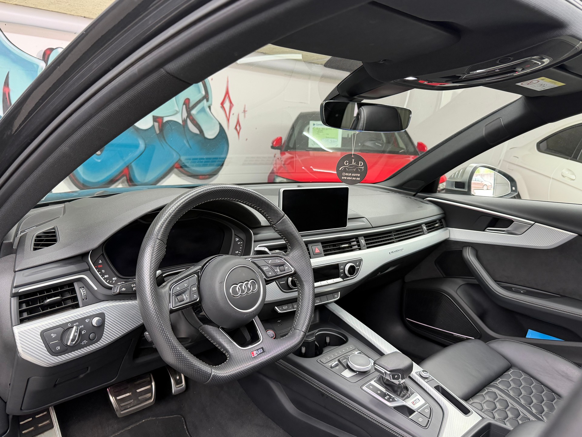 AUDI RS4 Avant 2.9 TFSI quattro tiptronic *20’ Silver wheels / Full options / no FAP/OPF / CH auto*-image-7