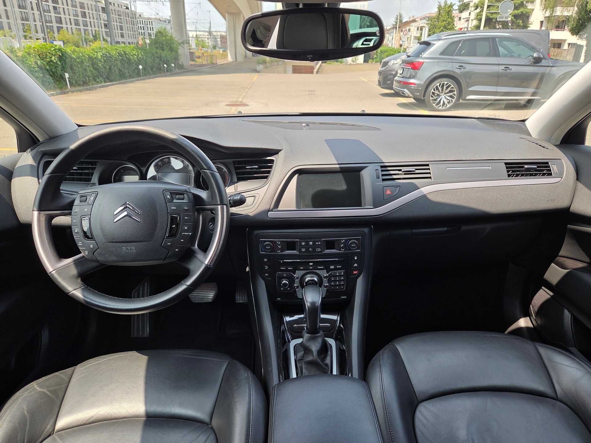 CITROEN C5 Tourer 2.2 HDi Exclusive Automatic-image-16