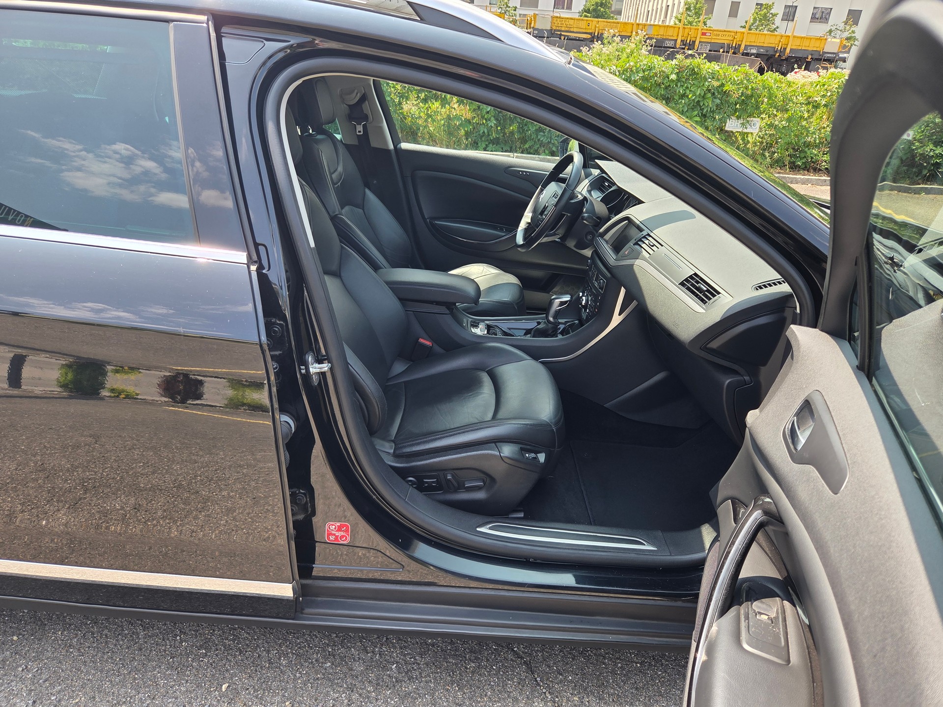 CITROEN C5 Tourer 2.2 HDi Exclusive Automatic-image-14