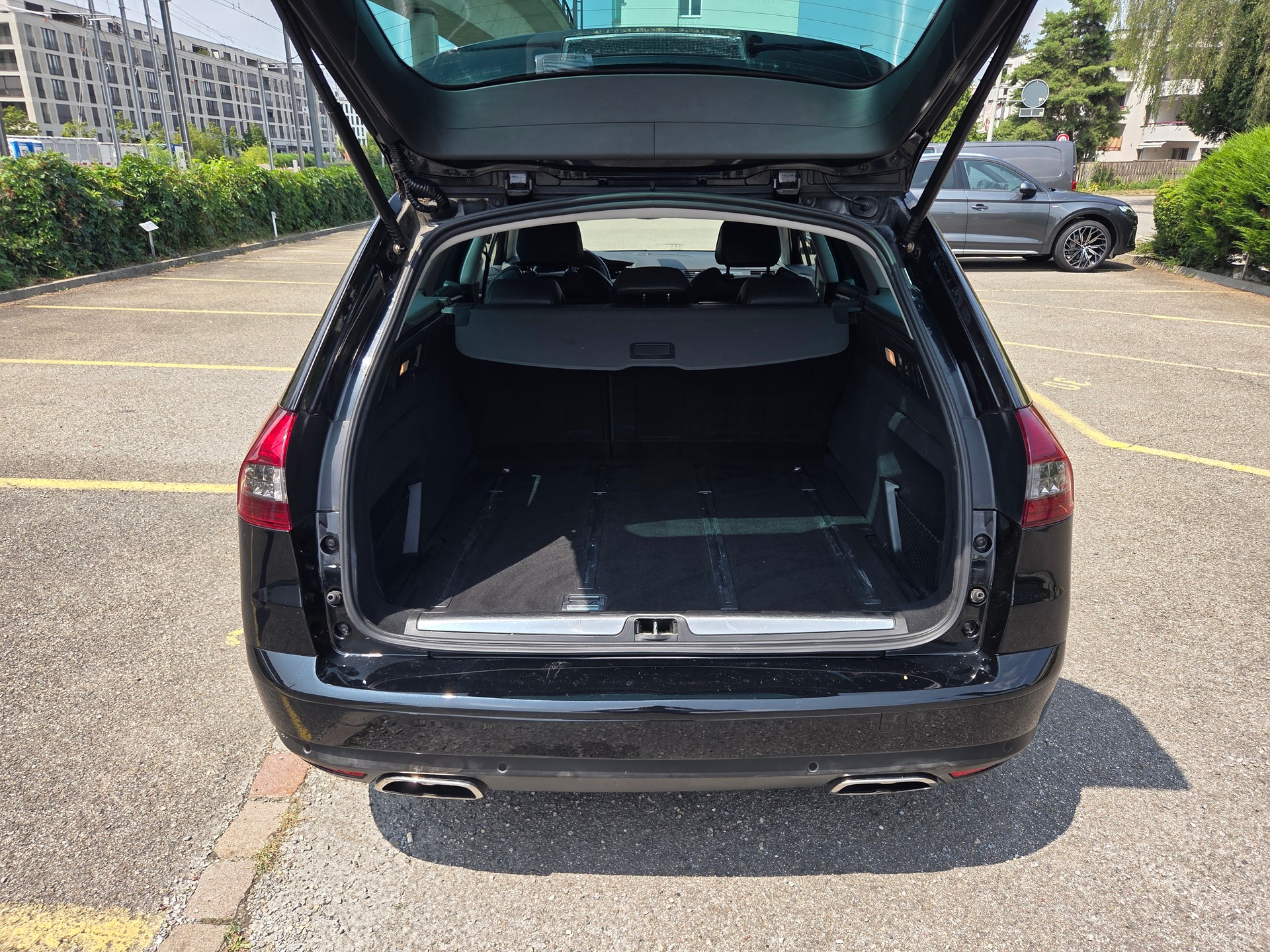 CITROEN C5 Tourer 2.2 HDi Exclusive Automatic-image-11
