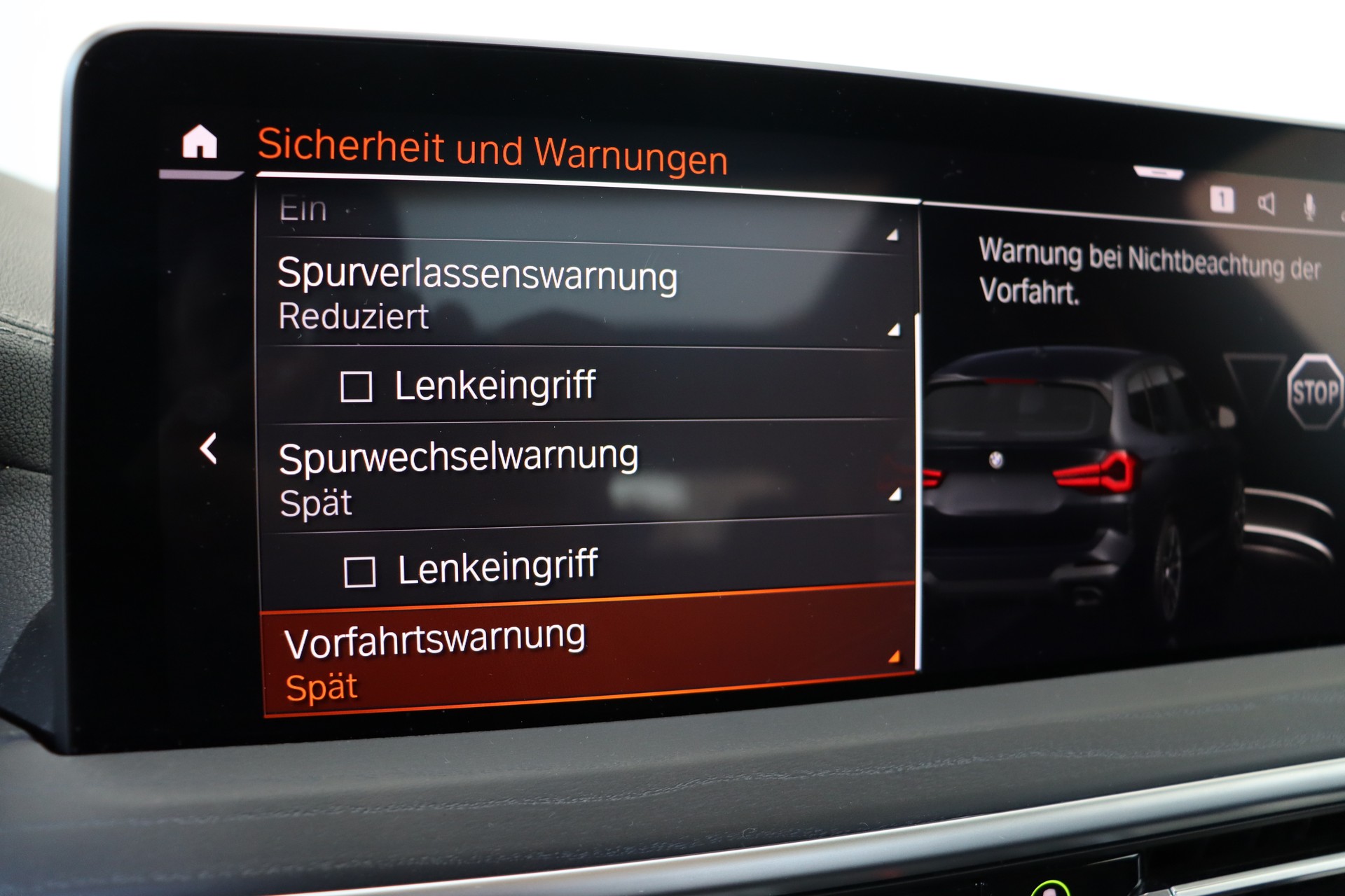 BMW X3 M40i Travel-image-26