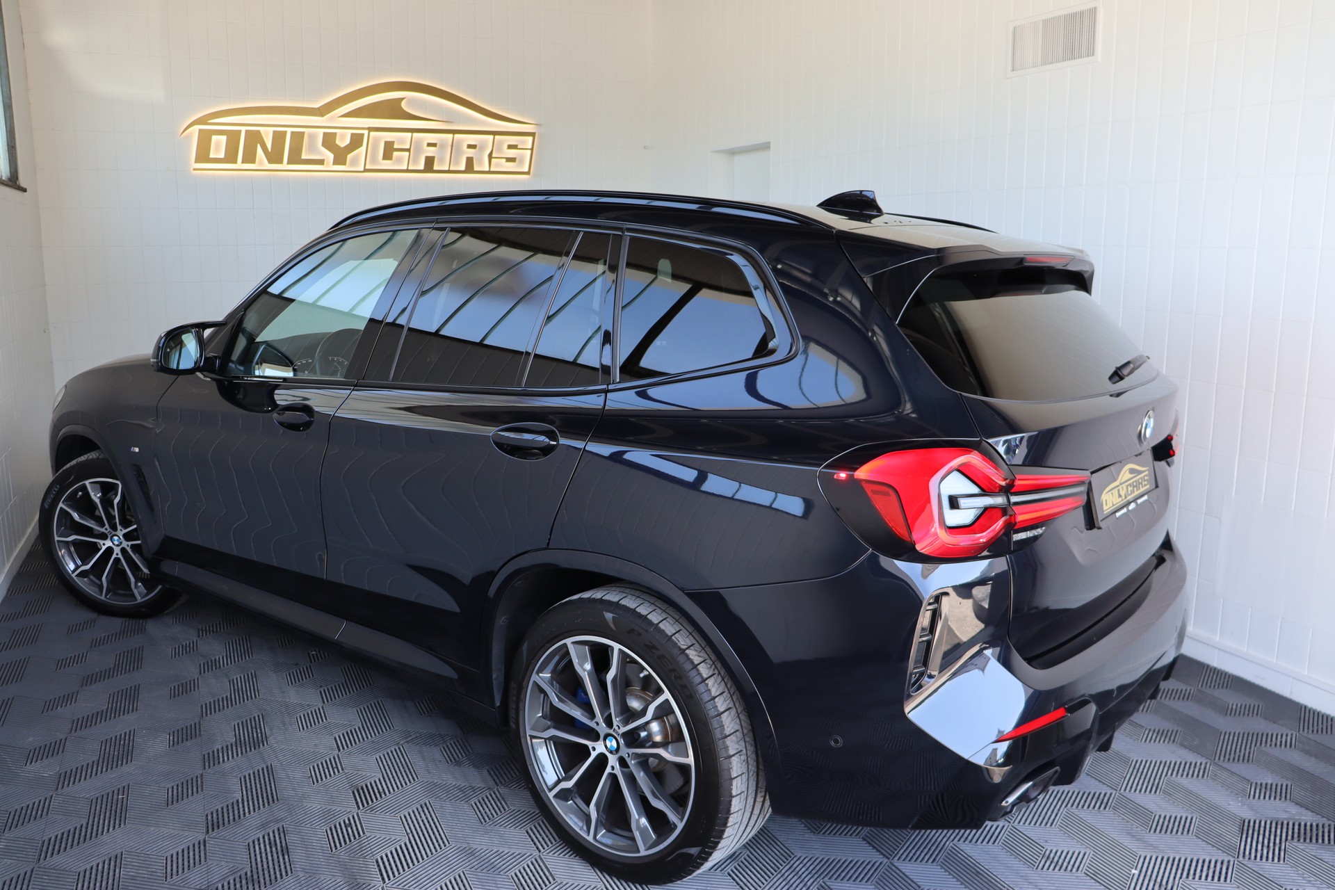 BMW X3 M40i Travel-image-9