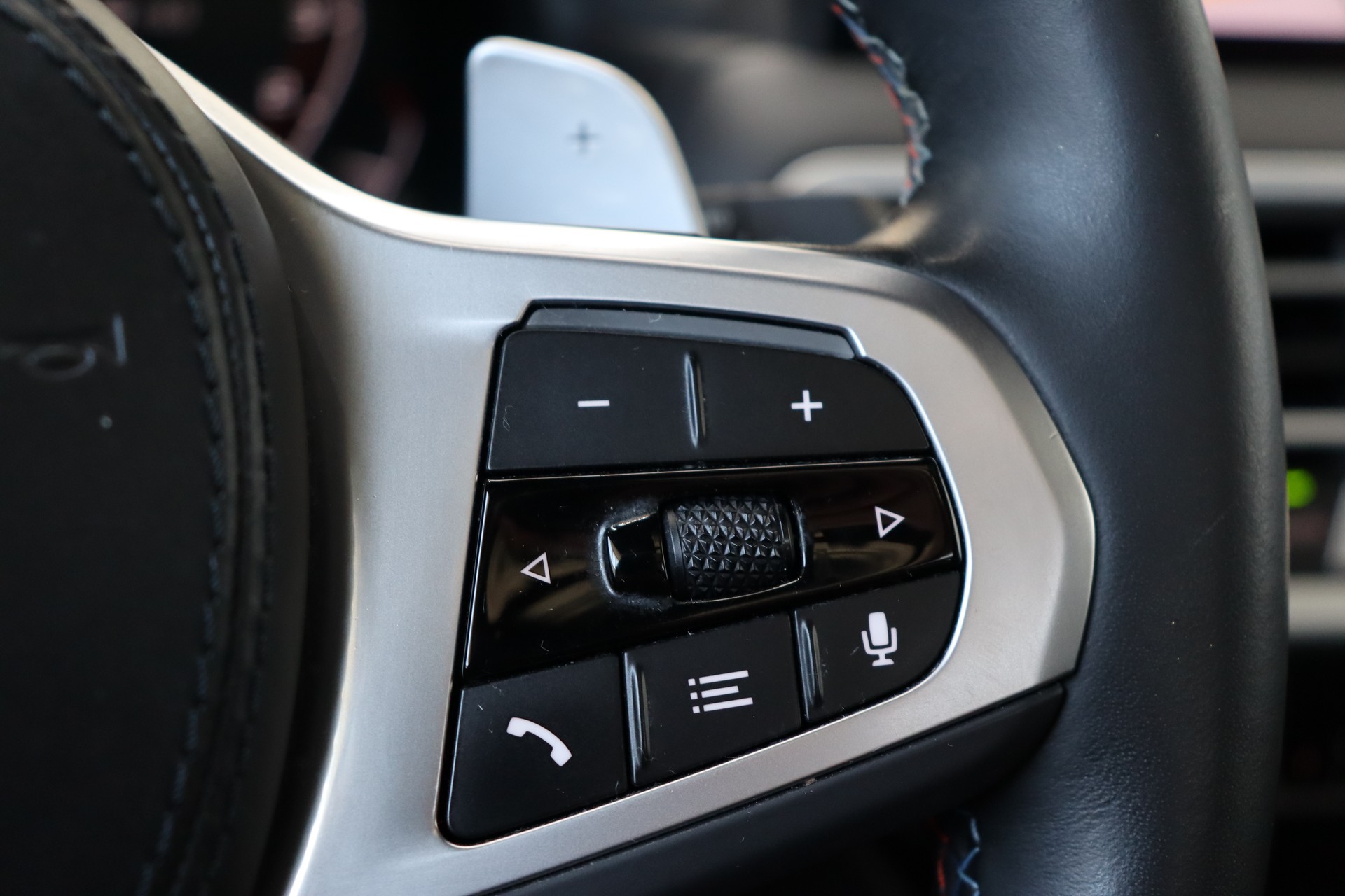BMW X3 M40i Travel-image-29