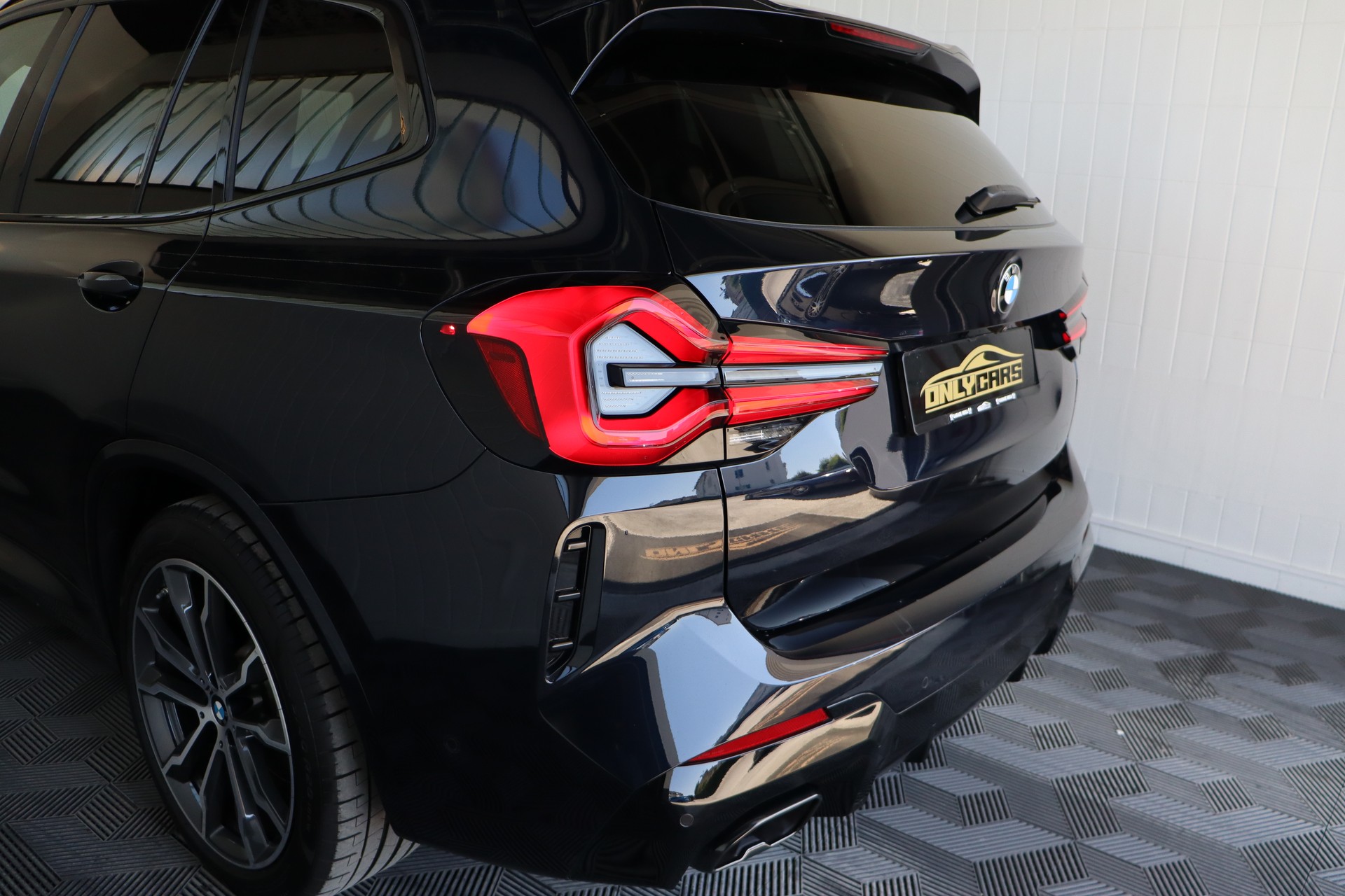 BMW X3 M40i Travel-image-7