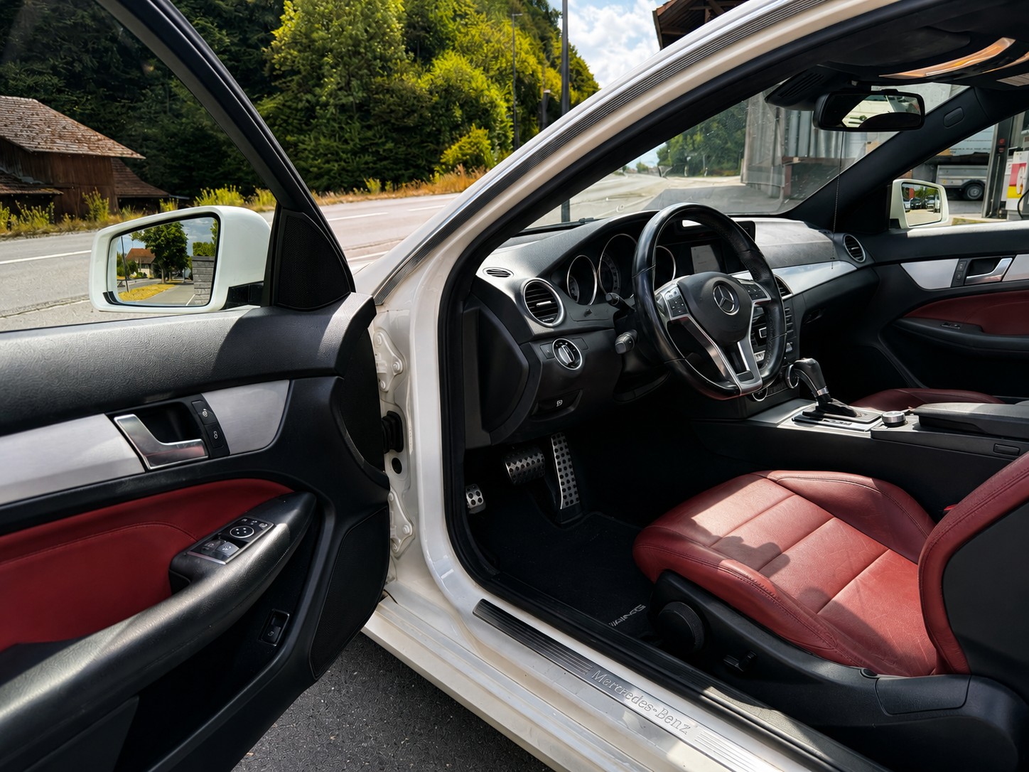 MERCEDES-BENZ C 180 Coupé MyStar 7G-Tronic-image-8