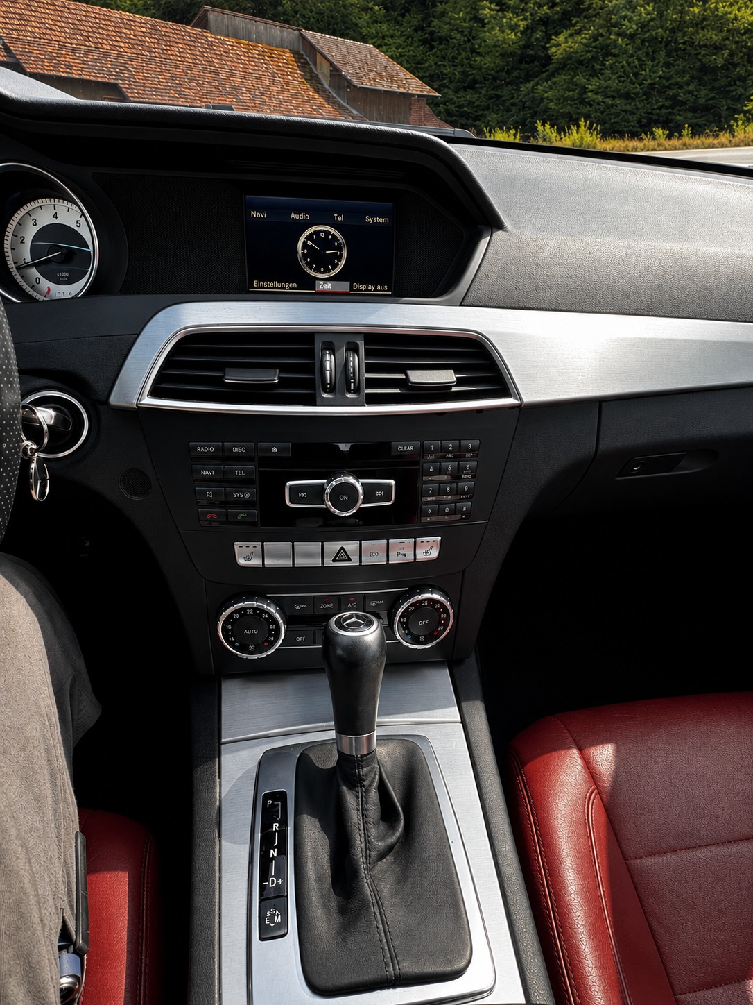 MERCEDES-BENZ C 180 Coupé MyStar 7G-Tronic-image-10