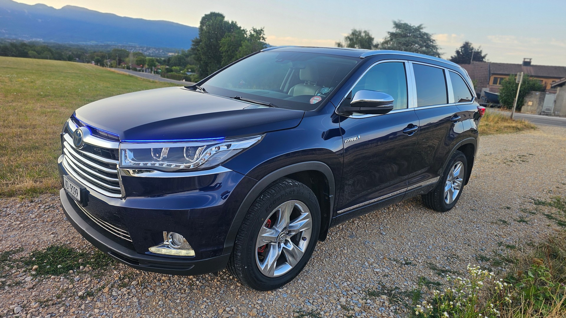 TOYOTA Highlander-image-0