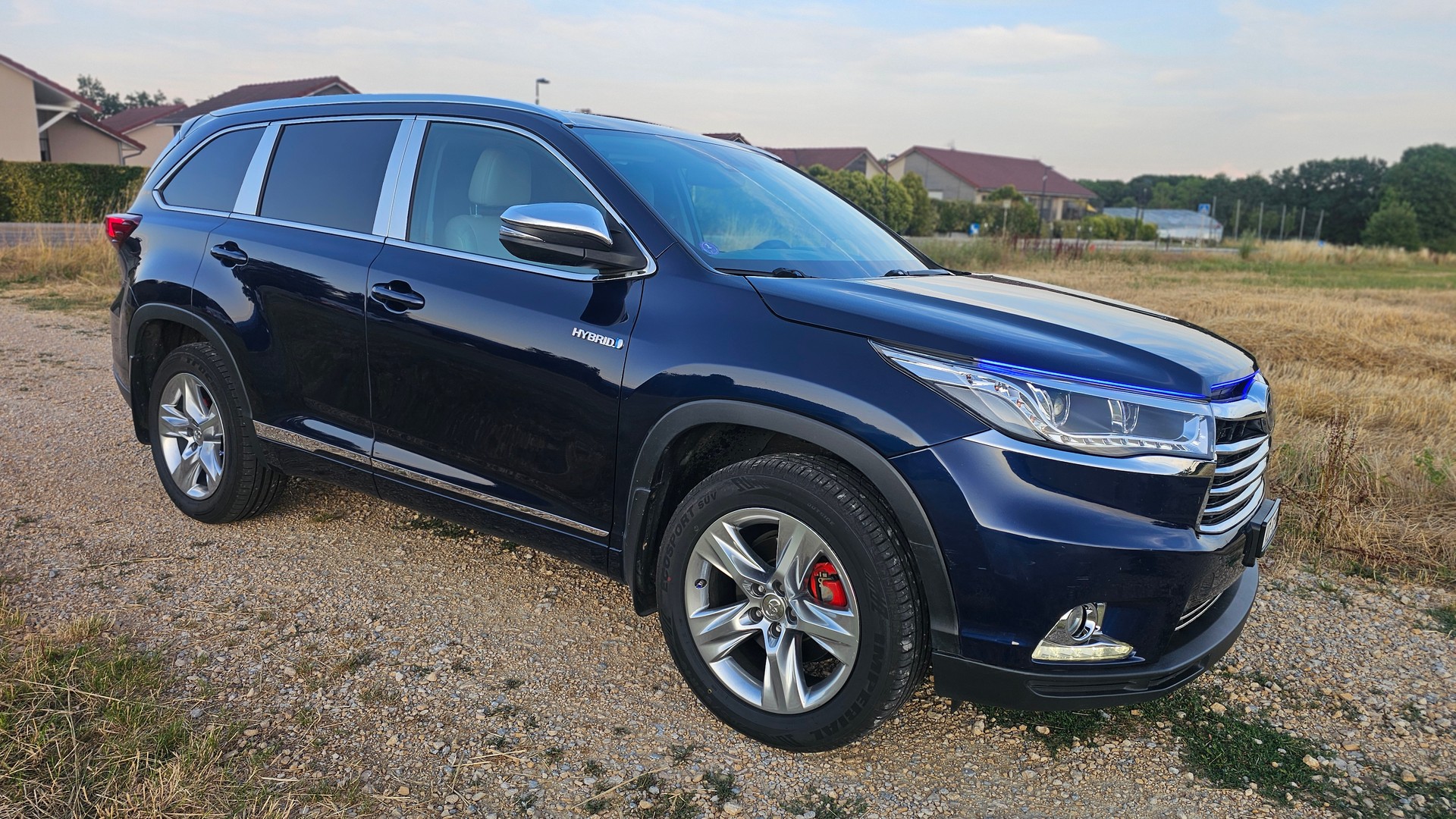 TOYOTA Highlander-image-3