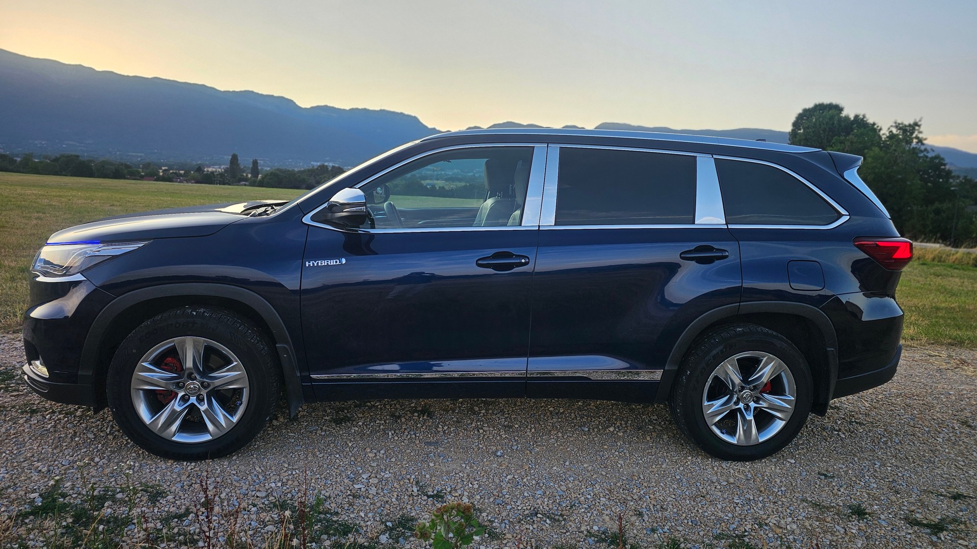 TOYOTA Highlander-image-1