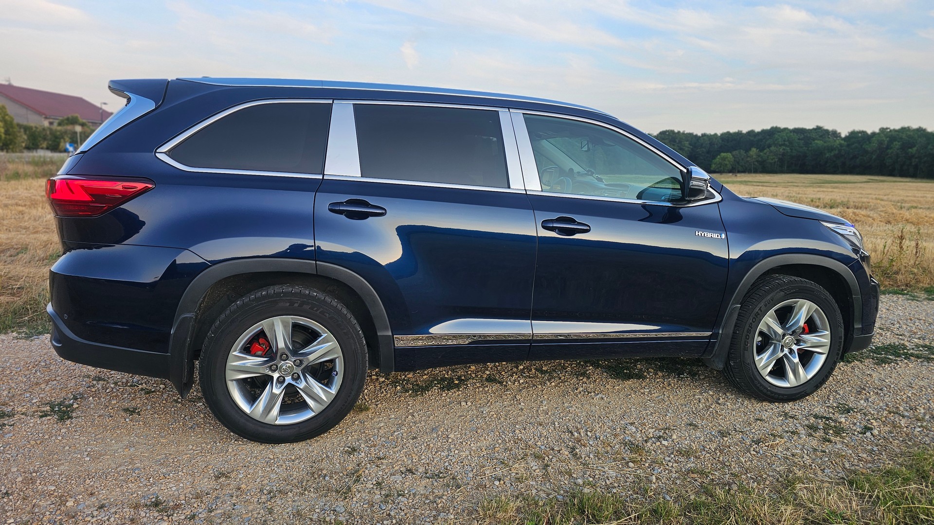 TOYOTA Highlander-image-6