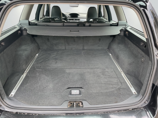 VOLVO V70 D4 Summum Dynamic Ed-image-7