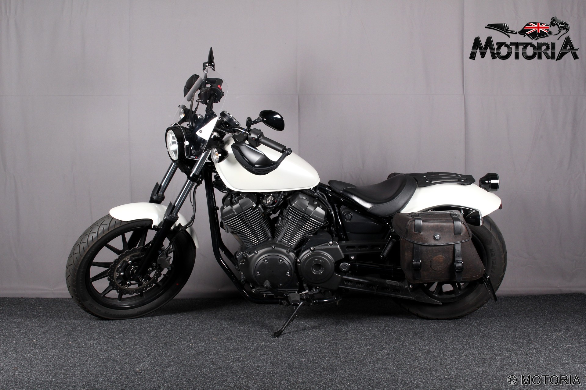 YAMAHA XVS 950 A Midnight Star-showroom-element-2