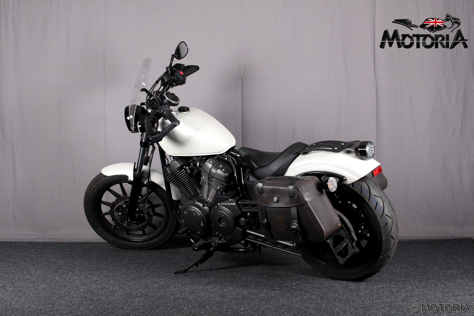 YAMAHA XVS 950 A Midnight Star-showroom-element-3