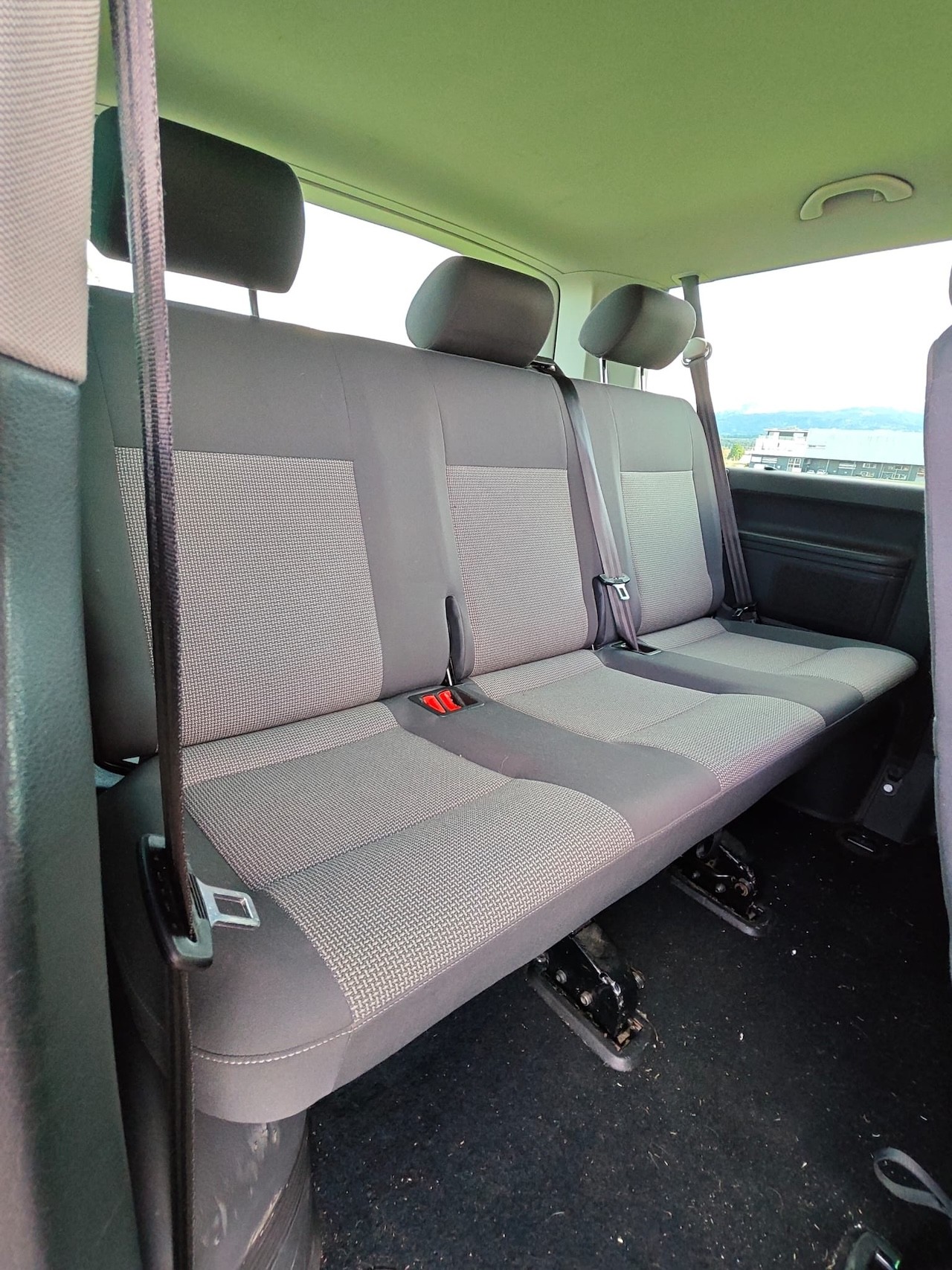 VW T5 Caravelle Comfortline 2.0 TDI CR 4Motion DSG-image-28