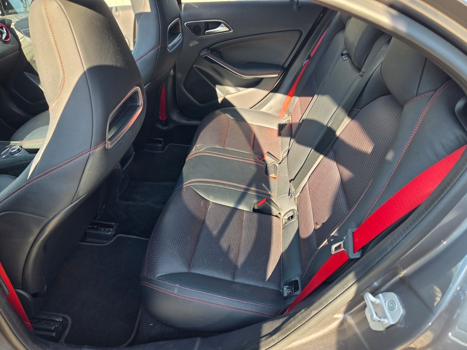 MERCEDES-BENZ A 250 Sport 7G-DCT-image-11