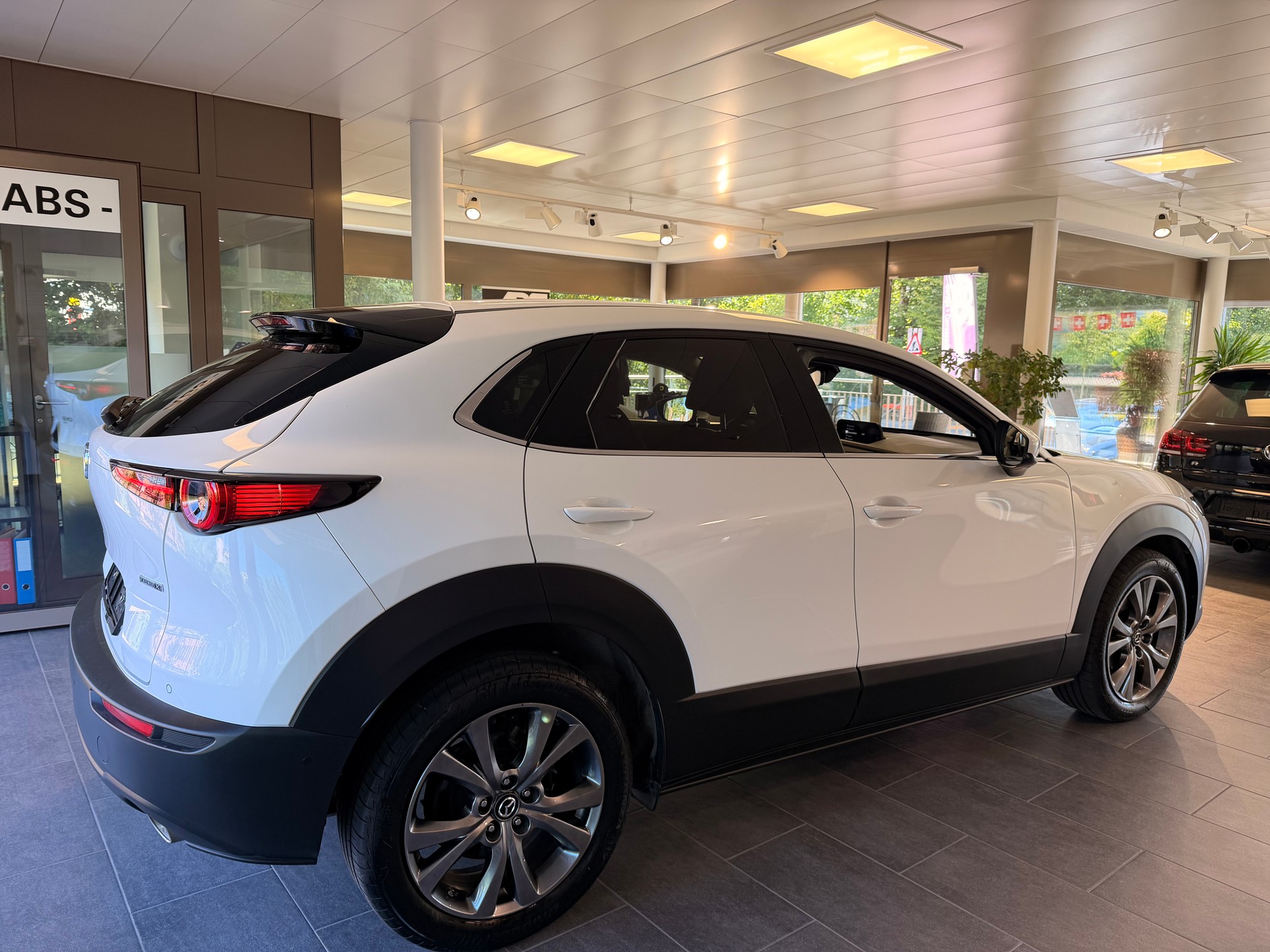 MAZDA CX-30 SKYACTIV-X M Hybrid 180 Revolution AWD Automat-image-2