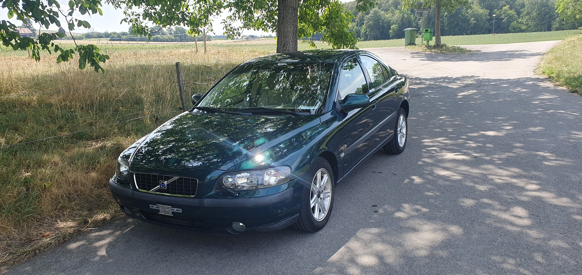 VOLVO S60 2.5T AWD-image-13