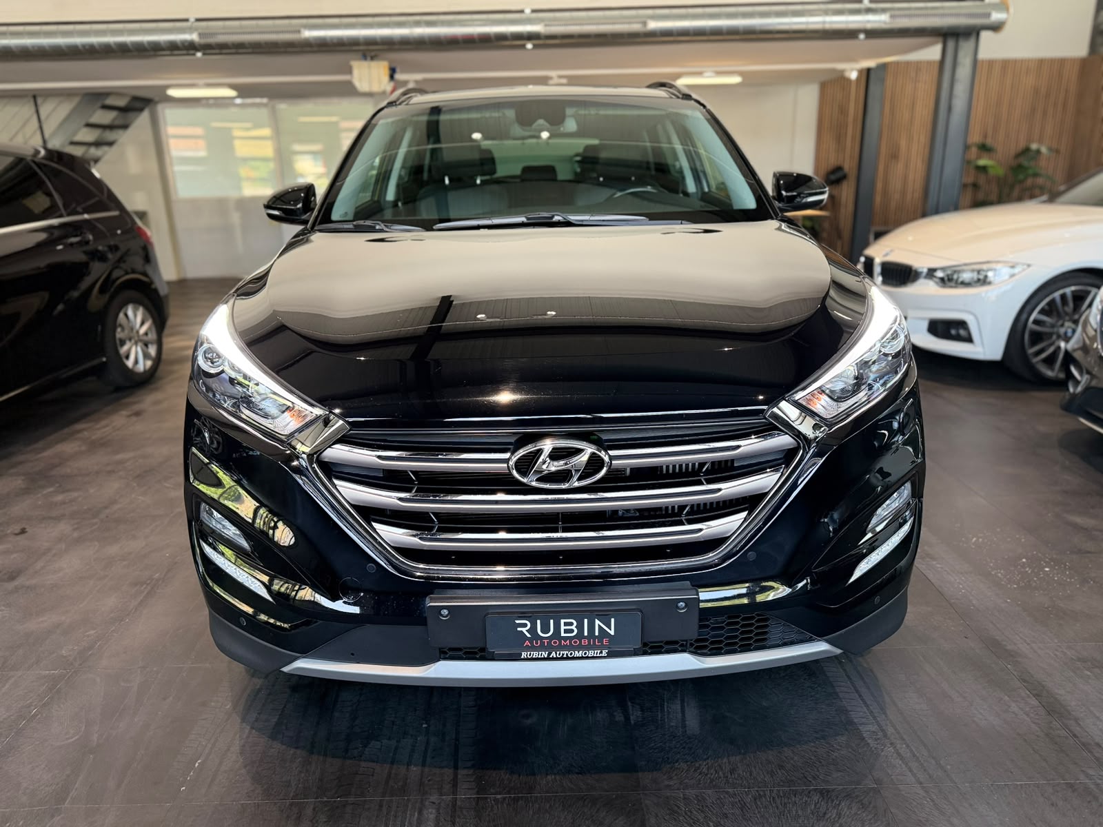 HYUNDAI Tucson 2.0 CRDI Vertex 4WD Automatic-image-6