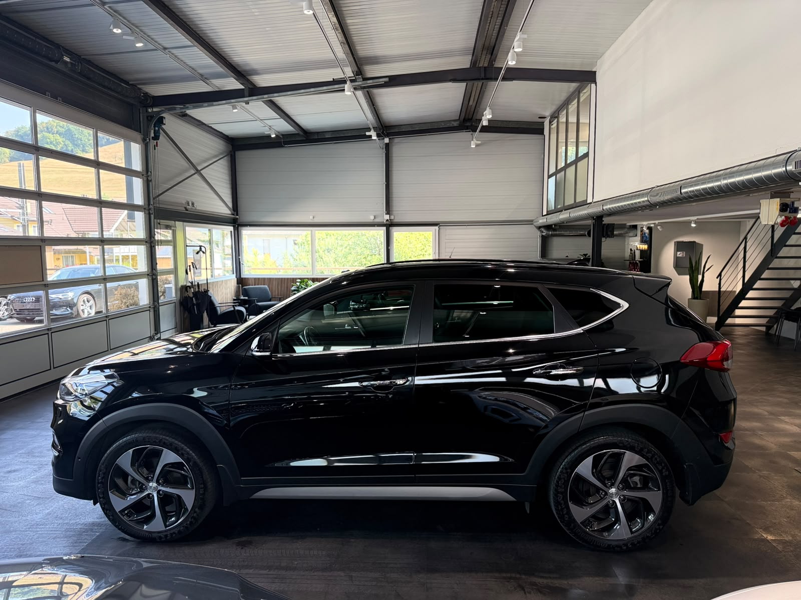 HYUNDAI Tucson 2.0 CRDI Vertex 4WD Automatic-image-1