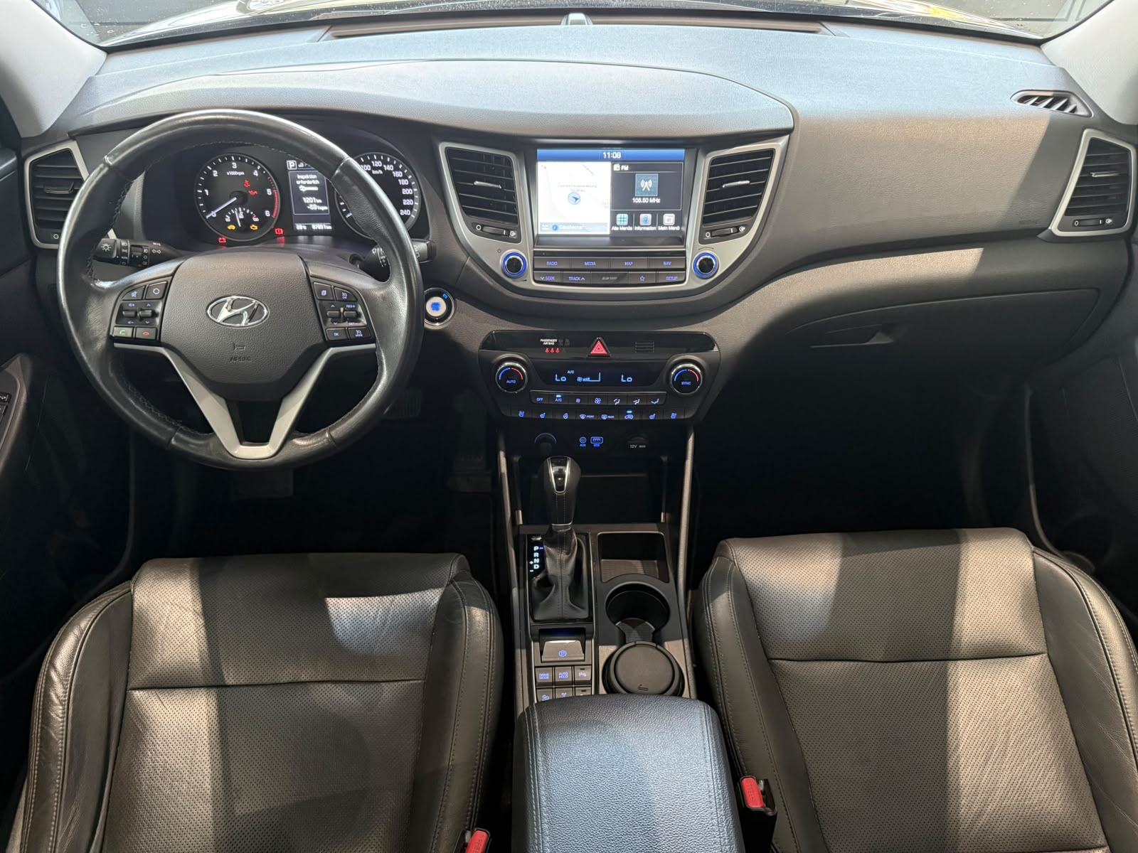HYUNDAI Tucson 2.0 CRDI Vertex 4WD Automatic-image-10