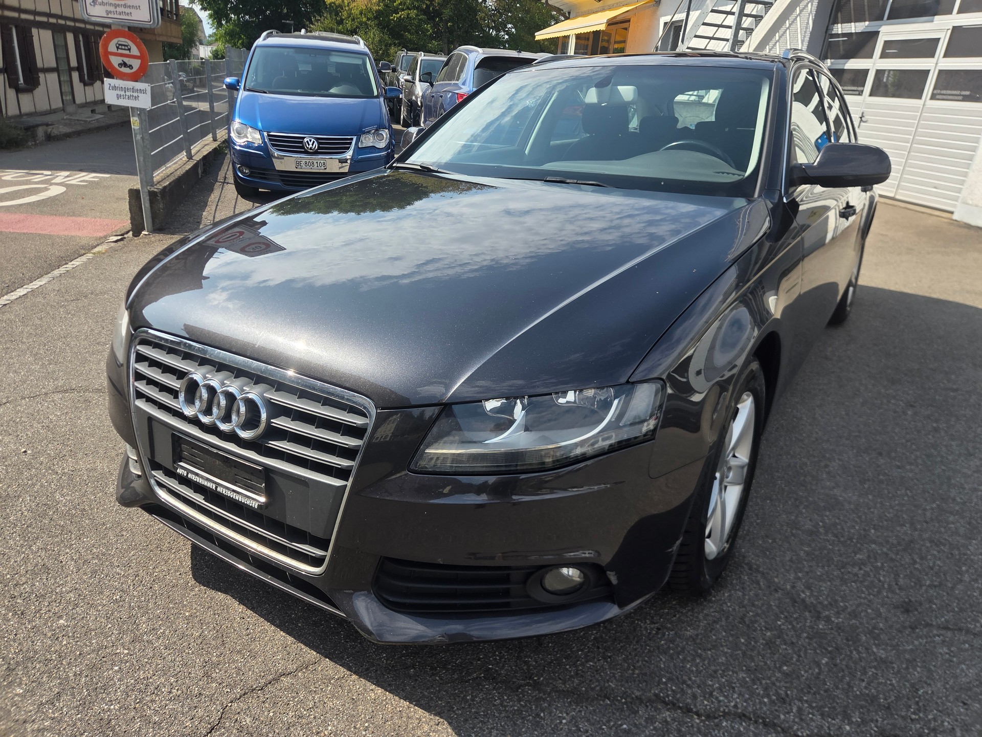 AUDI A4 Avant 1.8 TFSI-image-2