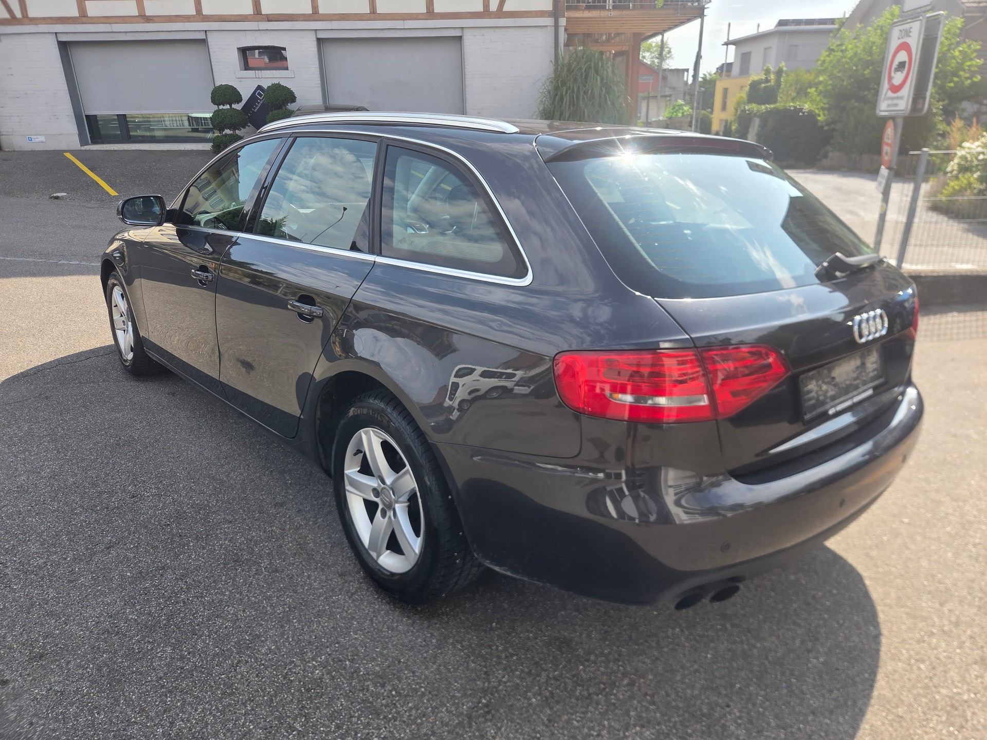 AUDI A4 Avant 1.8 TFSI-image-5
