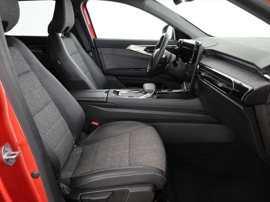RENAULT Espace 1.2 E-Tech 200 Techno 7-Sitze-image-3