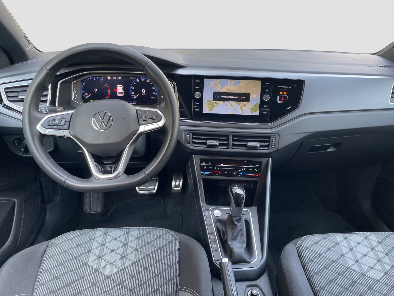 VW Polo 1.0 TSI R-Line DSG-image-8