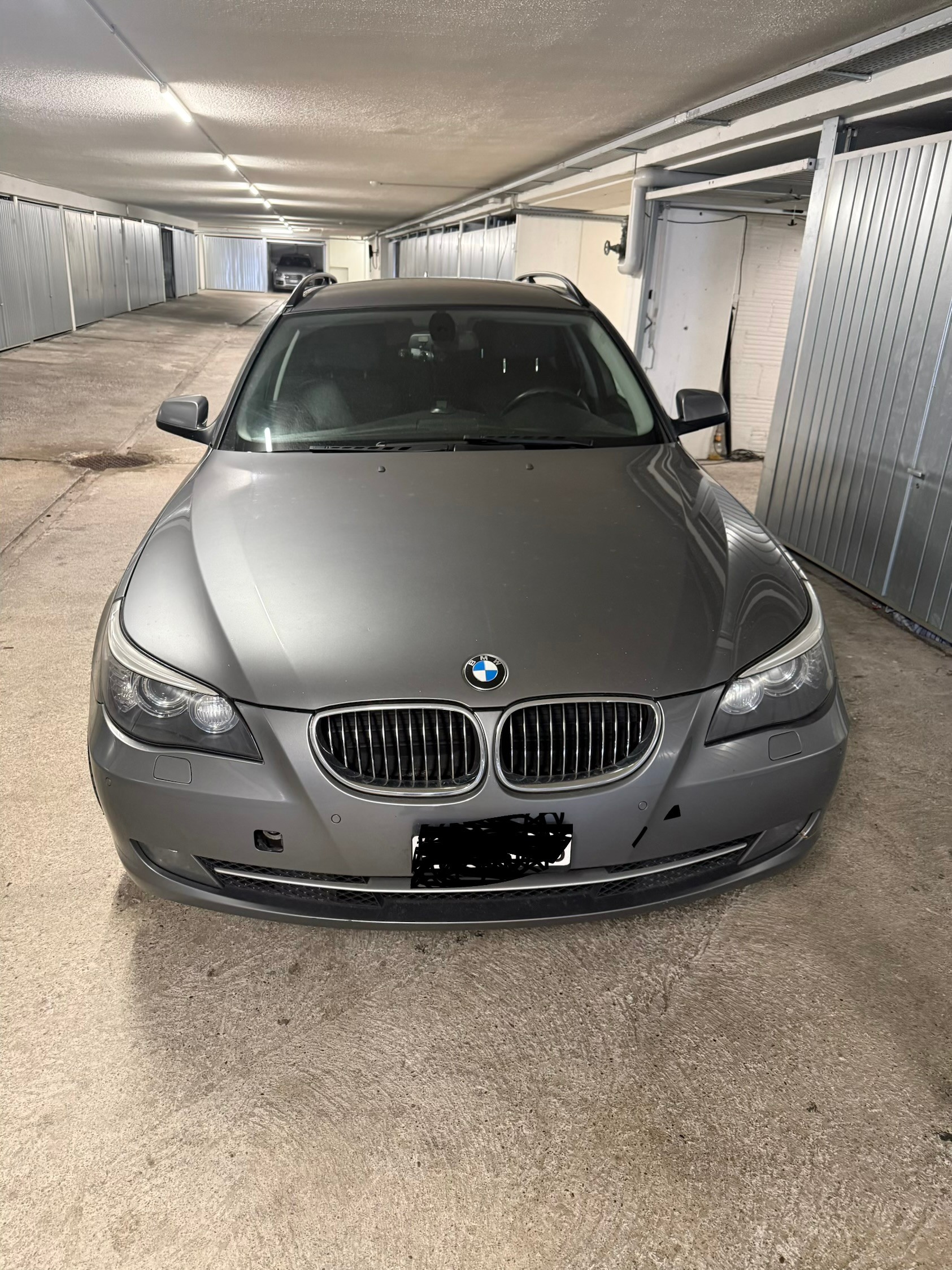 BMW 530 xDrive T-image-0