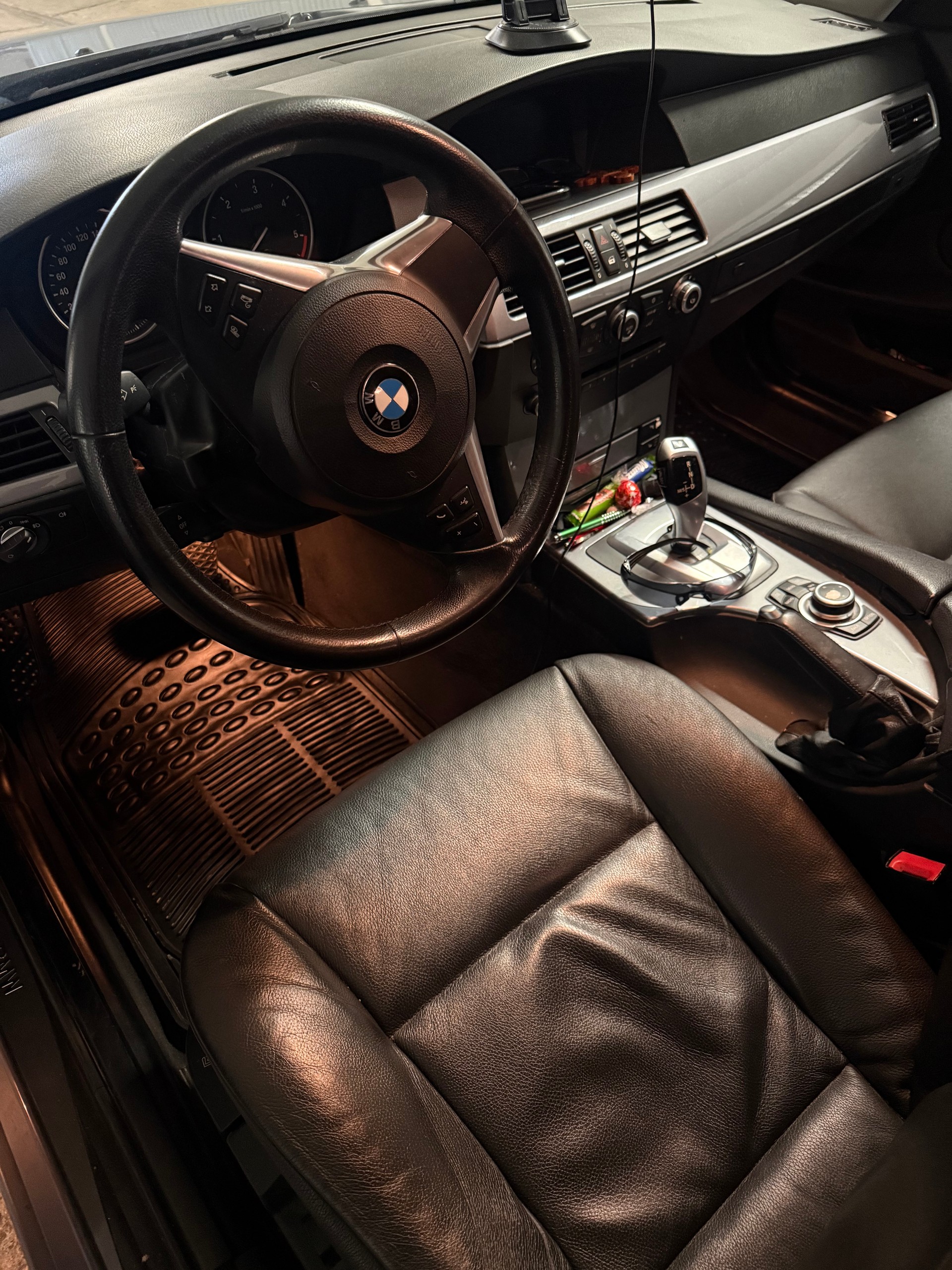 BMW 530 xDrive T-image-2