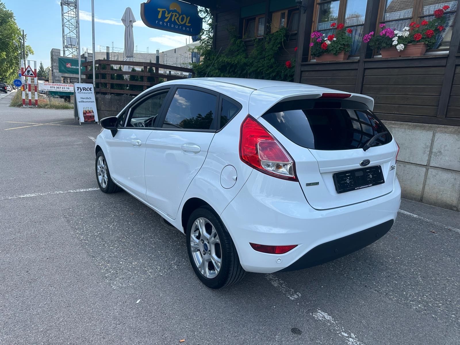 FORD Fiesta 1.0 SCTi Titanium-image-2