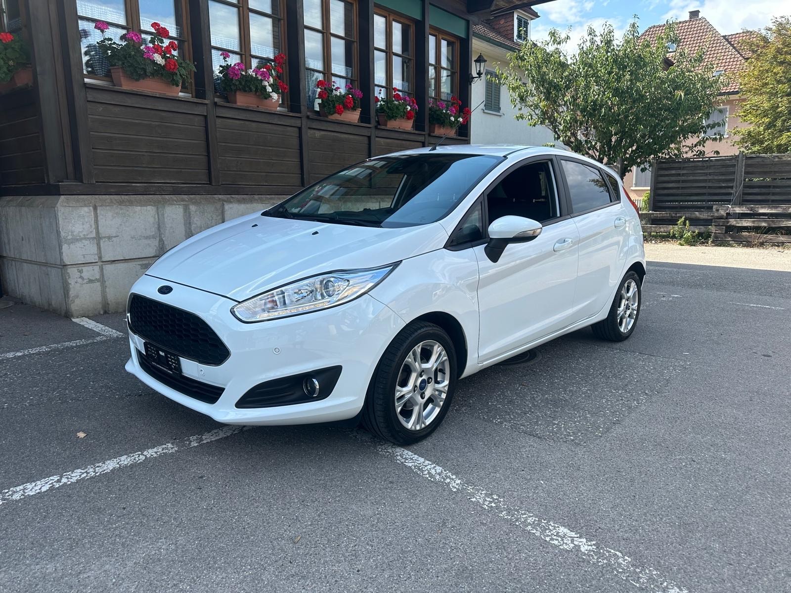 FORD Fiesta 1.0 SCTi Titanium-image-1