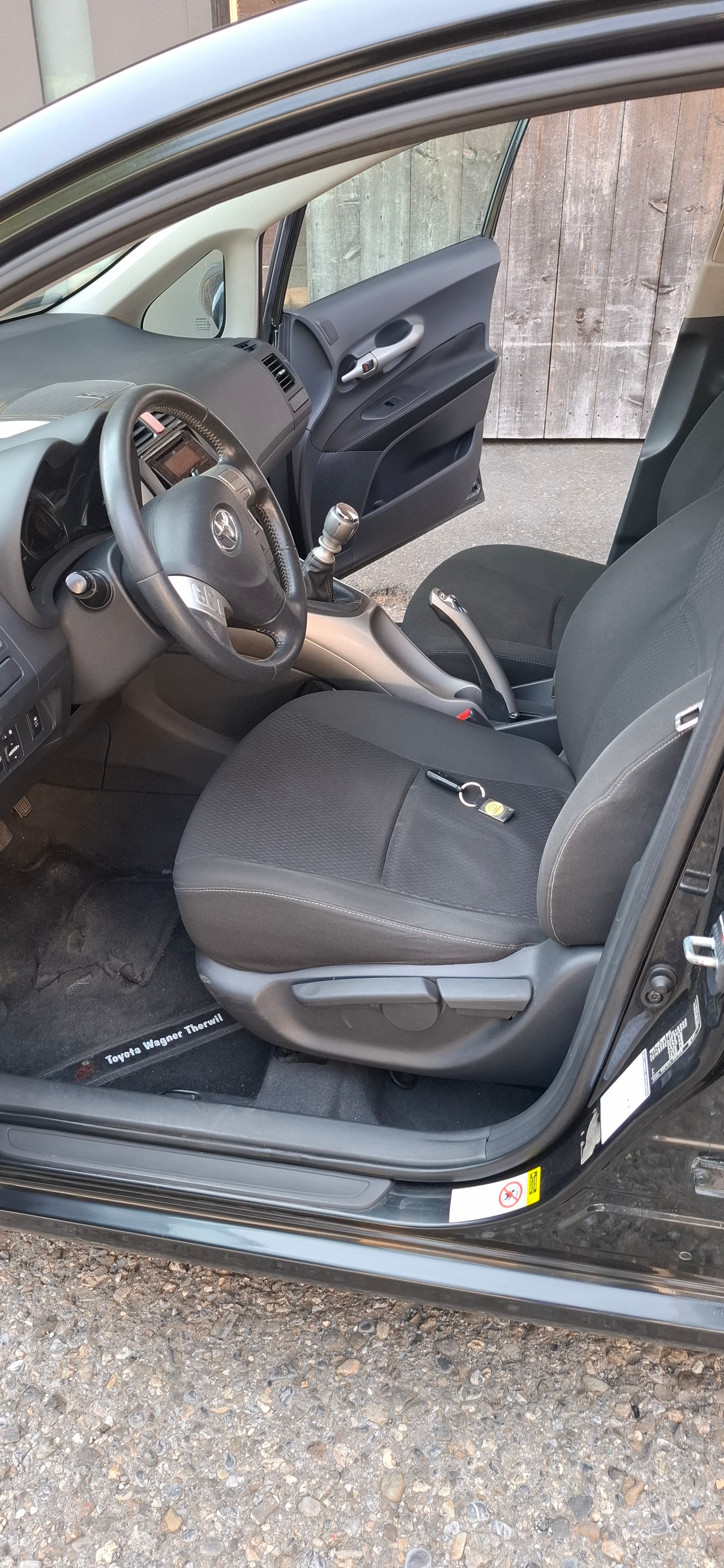 TOYOTA Auris 2.2 D-4D CleanPower Linea Sol Premium-image-7