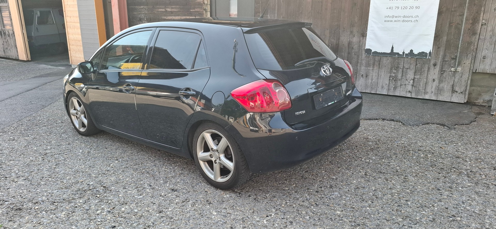 TOYOTA Auris 2.2 D-4D CleanPower Linea Sol Premium-image-4